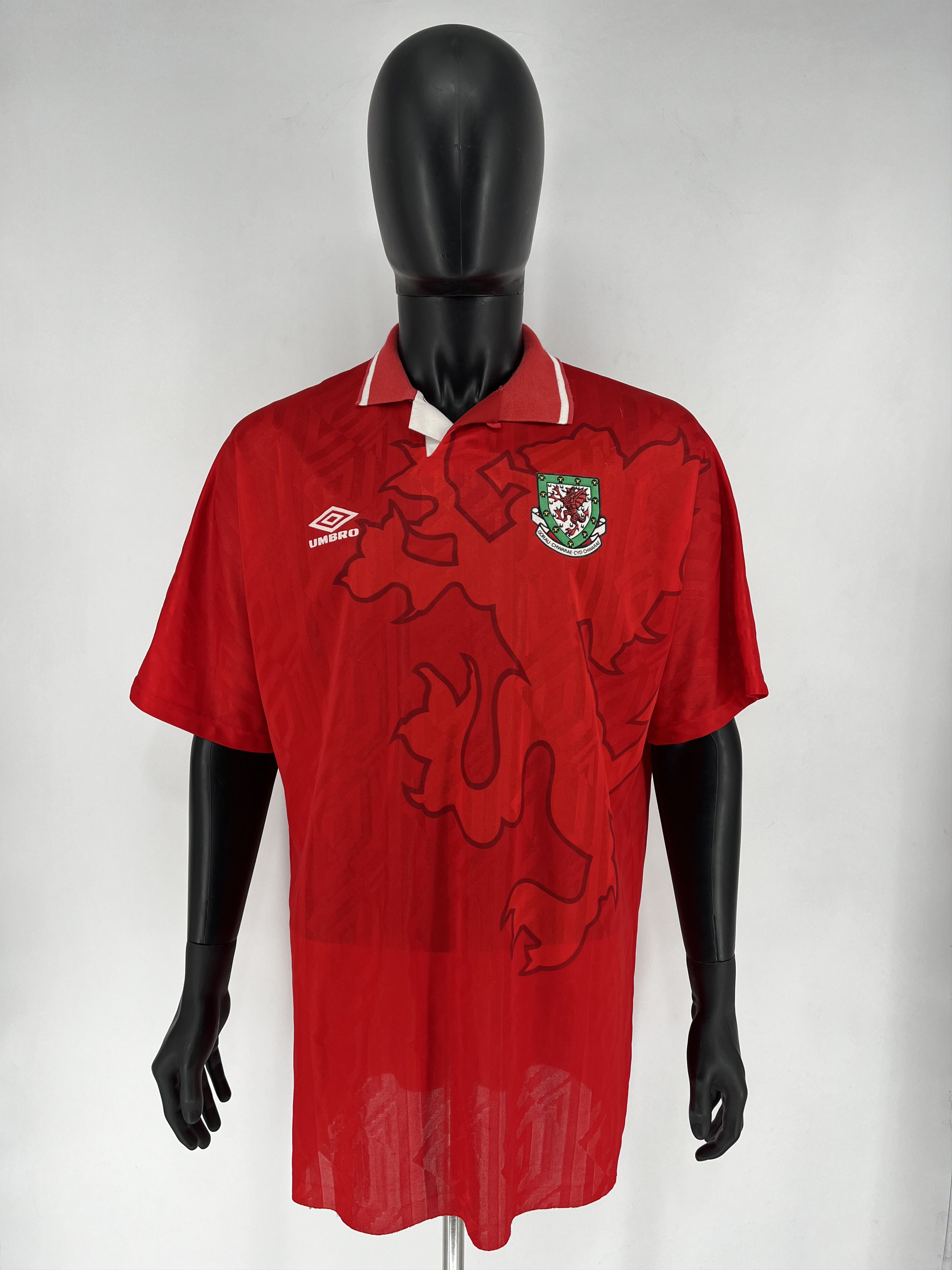 Sports Specialties Vintage Wales Home Football Shirt 1993/94 Adults Umbro Size US L / EU 52-54 / 3 - 3 Thumbnail