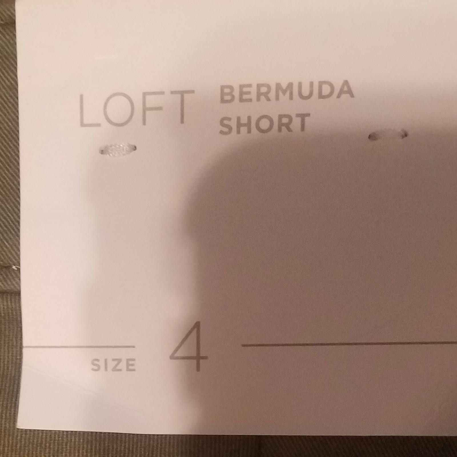 Designer NWT LOFT Women's Green Bermuda Shorts Size 4 Size 27" / US 4 / IT 40 - 3 Thumbnail