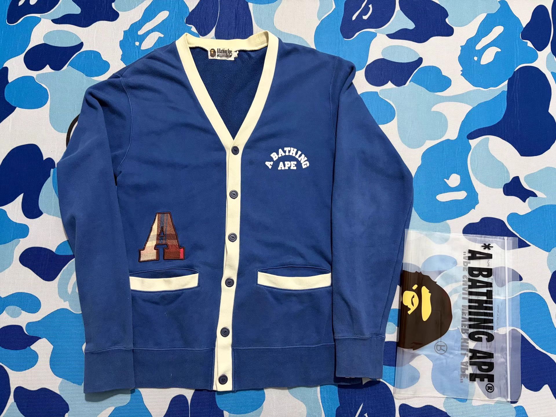 Bape Bape Navy Ape Head Logo Cardigan Size US L / EU 52-54 / 3 - 1 Thumbnail
