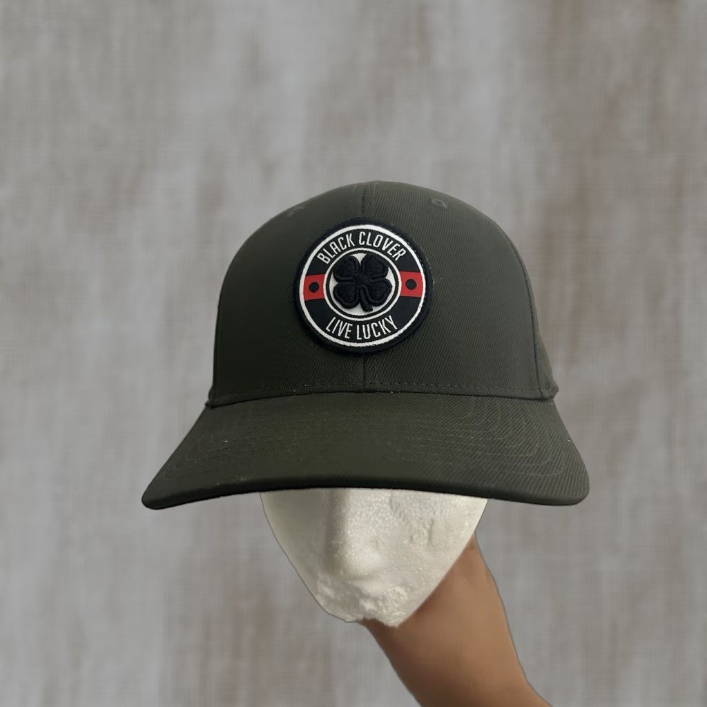 Vintage **BLACK CLOVER LIVE LUCKY GRAY ADJUSTABLE BASEBALL CAP HAT FLEX FIT** User: BLACK CLOVER LIVE LUCKY GRAY ADJUSTABLE BASEBALL CAP HAT FLEX FIT Size ONE SIZE - 1 Thumbnail