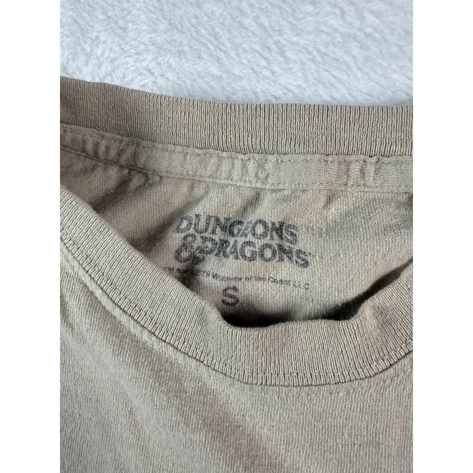 Vintage Dungeons & Dragons T-shirt 2019 Graphic Crew Neck Short Sleeve Small Unisex Adults Brown Dragon Wizard Art Retro Vintage No Size US S / EU 44-46 / 1 - 3 Thumbnail
