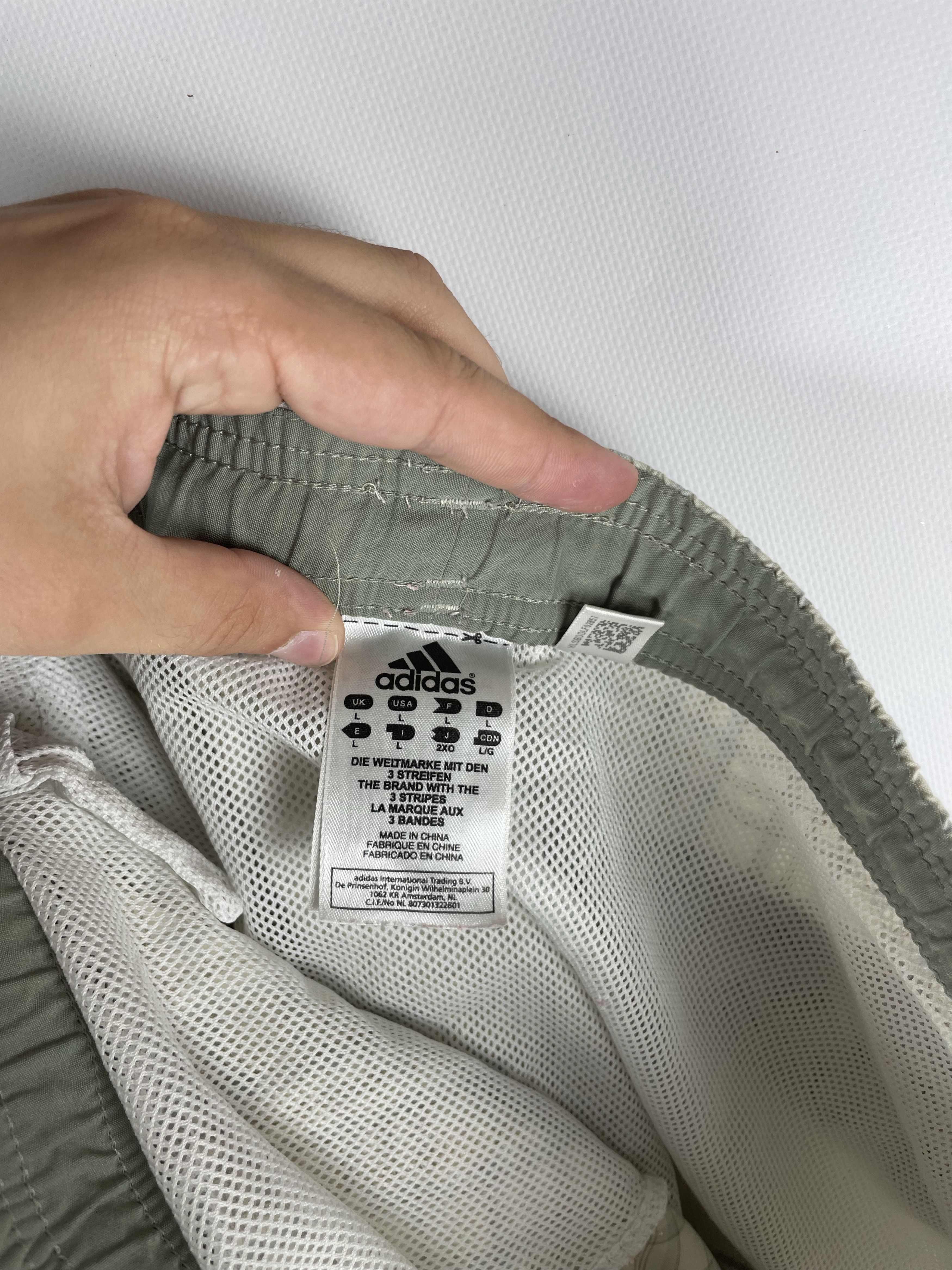 Adidas Vintage Y2k Adidas Shorts Size US 34 / EU 50 - 6 Thumbnail
