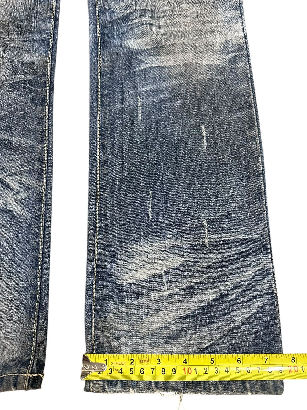 In The Attic Vintage Japan In The Attic Blue Wash Distressed Jeans Size US 32 / EU 48 - 17 Thumbnail