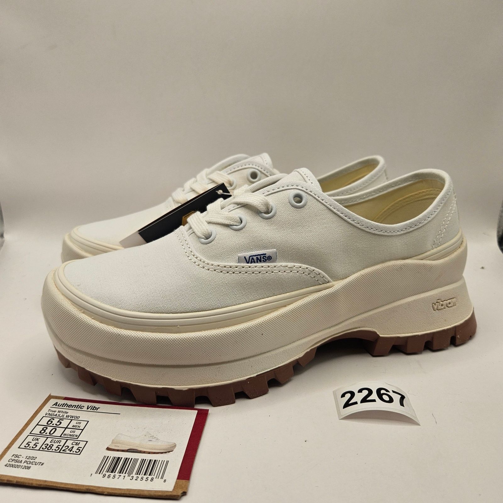 Vans VANS WOMEN'S 8 AUTHENTIC VIBRAM SOLE TRUE WHITE LOW TOP NWOB Size US 8 / IT 38 - 1 Thumbnail