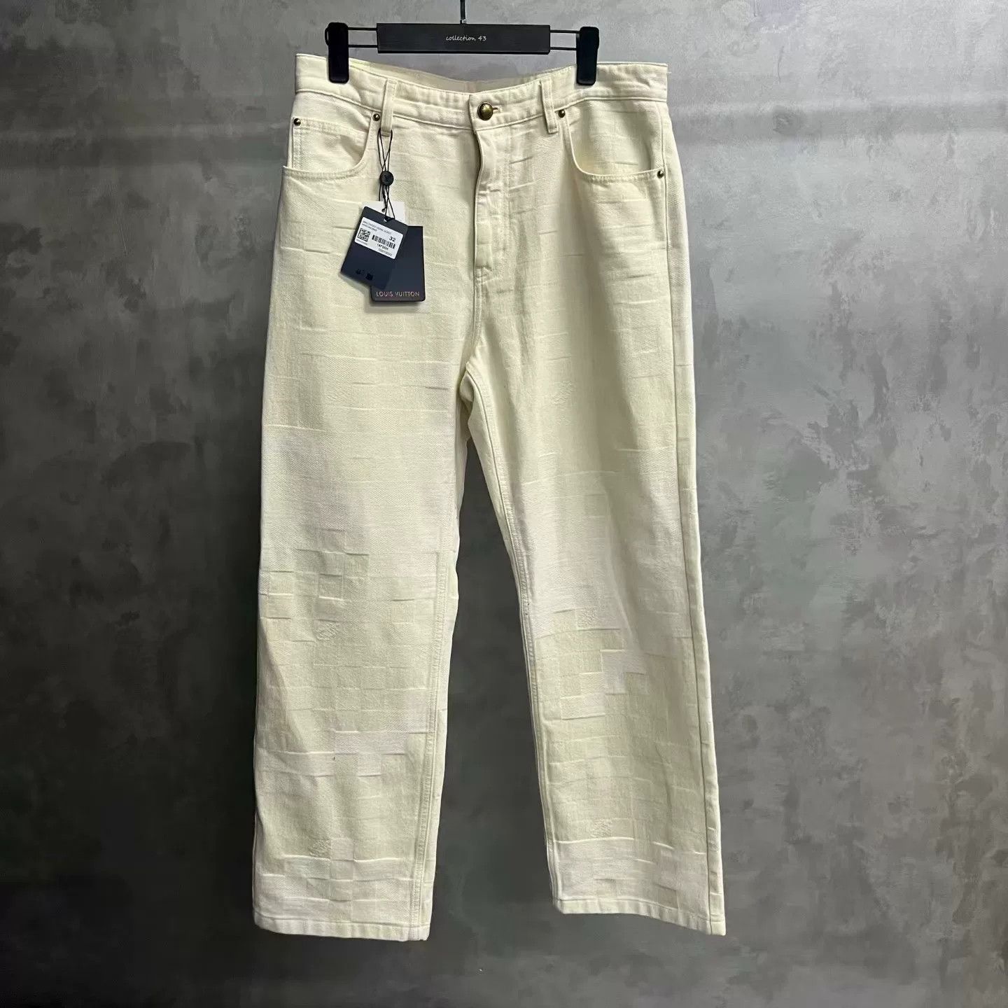 Louis Vuitton Louis Vuitton Plaid Beige Denim Jeans 28 Men Size US 28 / EU 44 - 1 Thumbnail