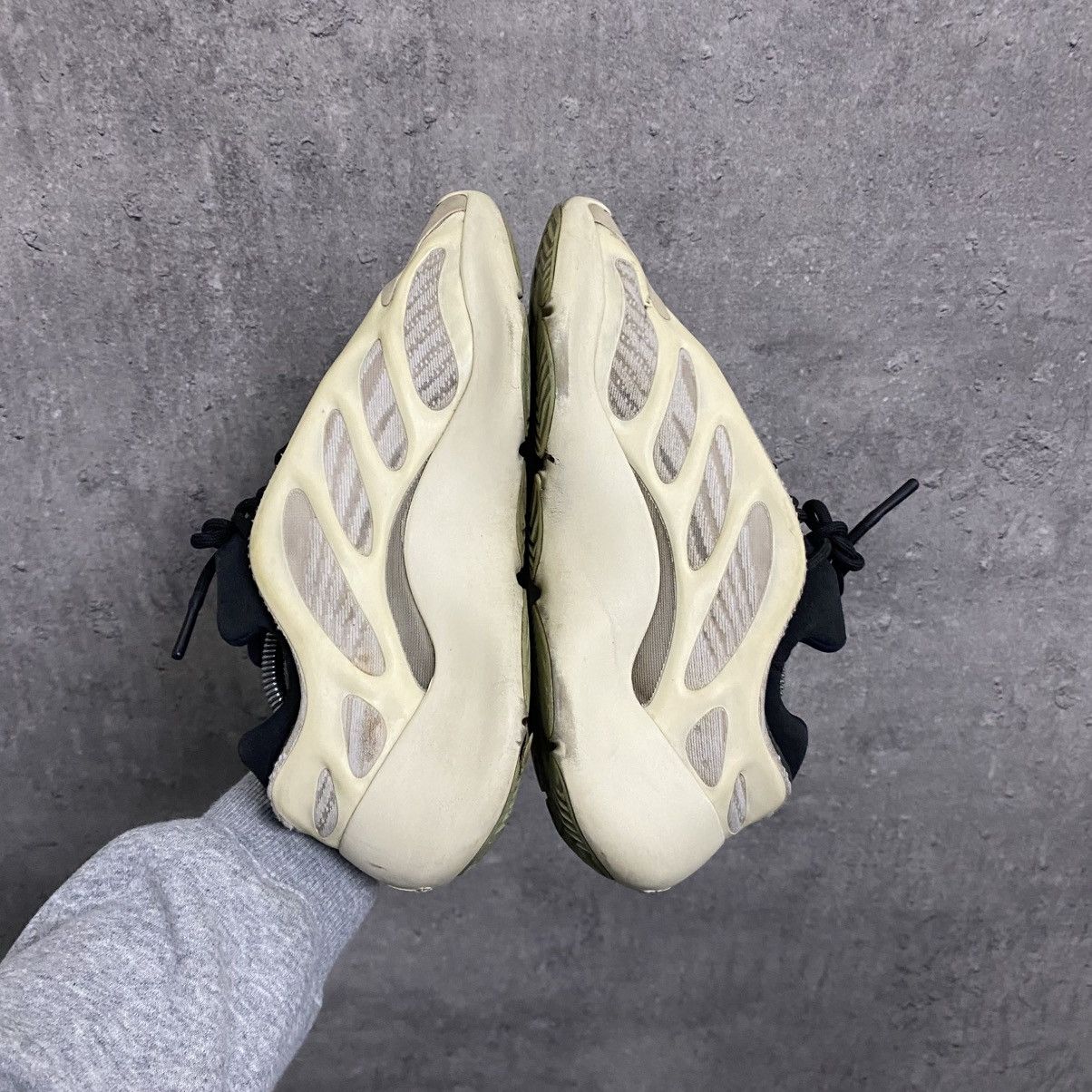 Adidas × Kanye West Adidas Yeezy 700 V3 Azael Size US 8.5 / EU 41-42 - 6 Thumbnail