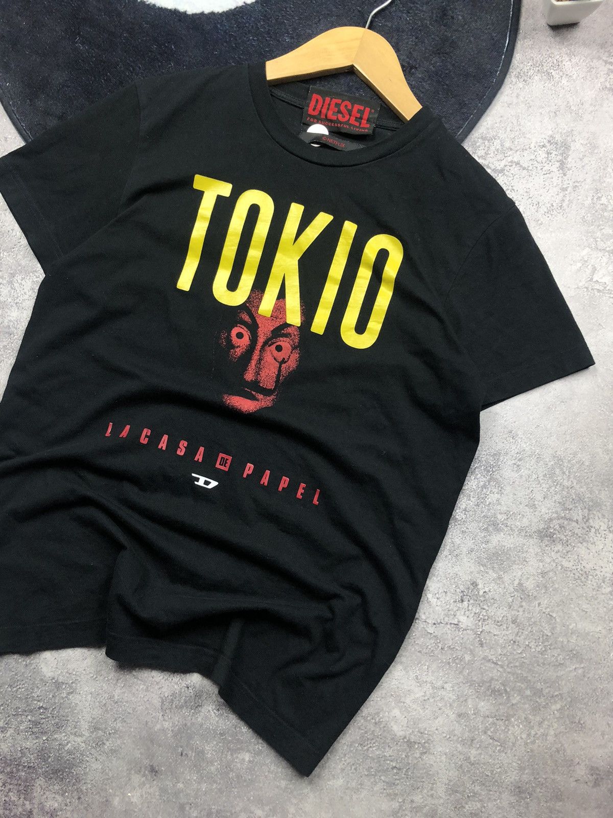 Diesel DIESEL x Netflix Hype La Casa De Papel TOKIO Big Logo Tshirt Size US M / EU 48-50 / 2 - 2 Thumbnail