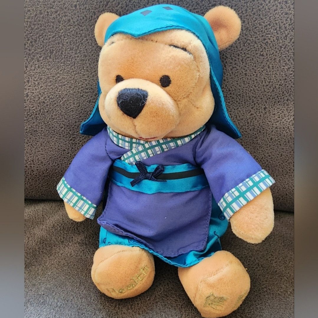 Disney Disney Winnie The Pooh Chinese Health Bean Bag Plush 8"" Size ONE SIZE - 1 Thumbnail