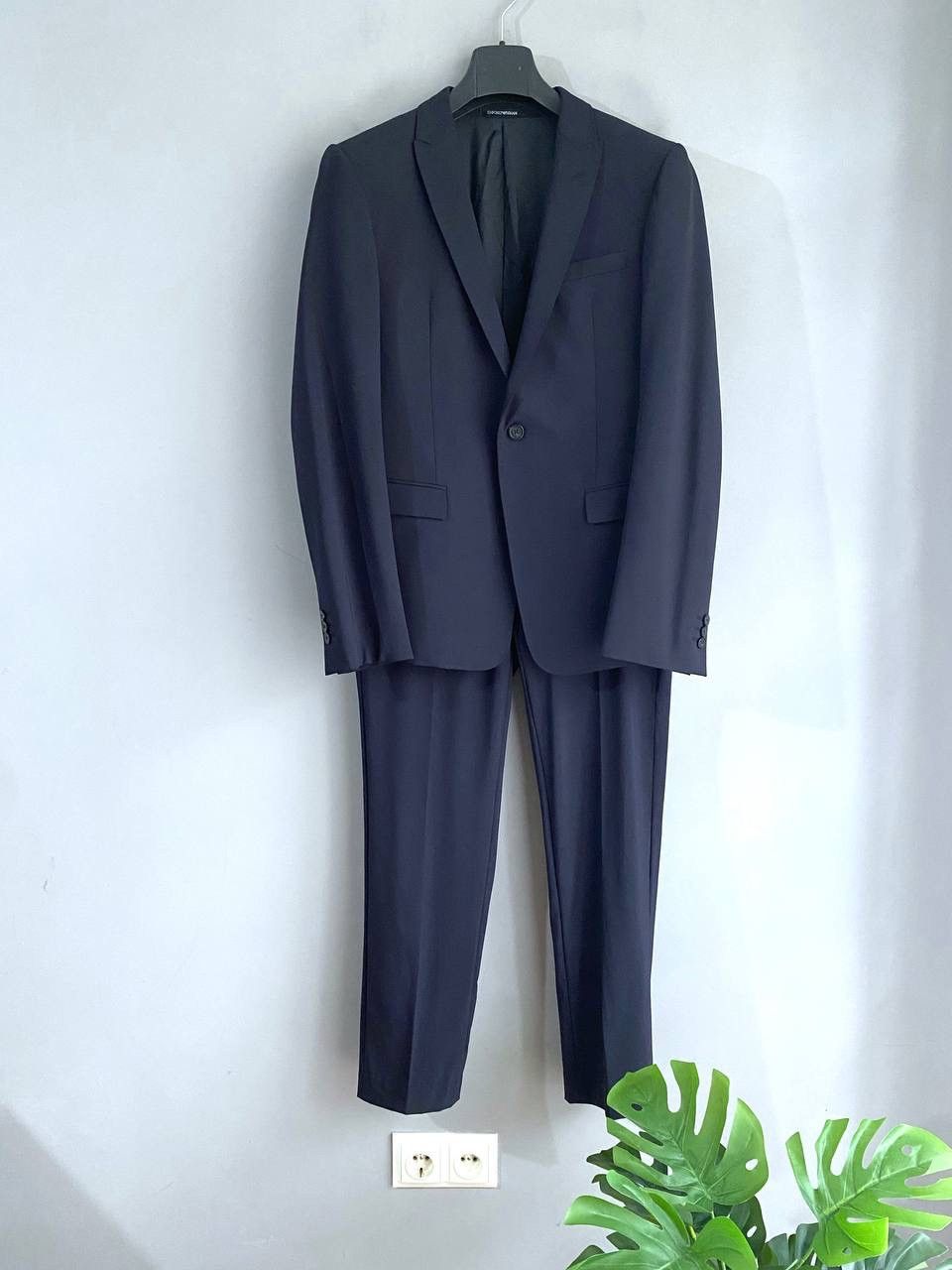 Emporio Armani Emporio Armani Navy Virgin Wool Slim Fit Men's Suit Size 48 Size 48S - 1 Thumbnail