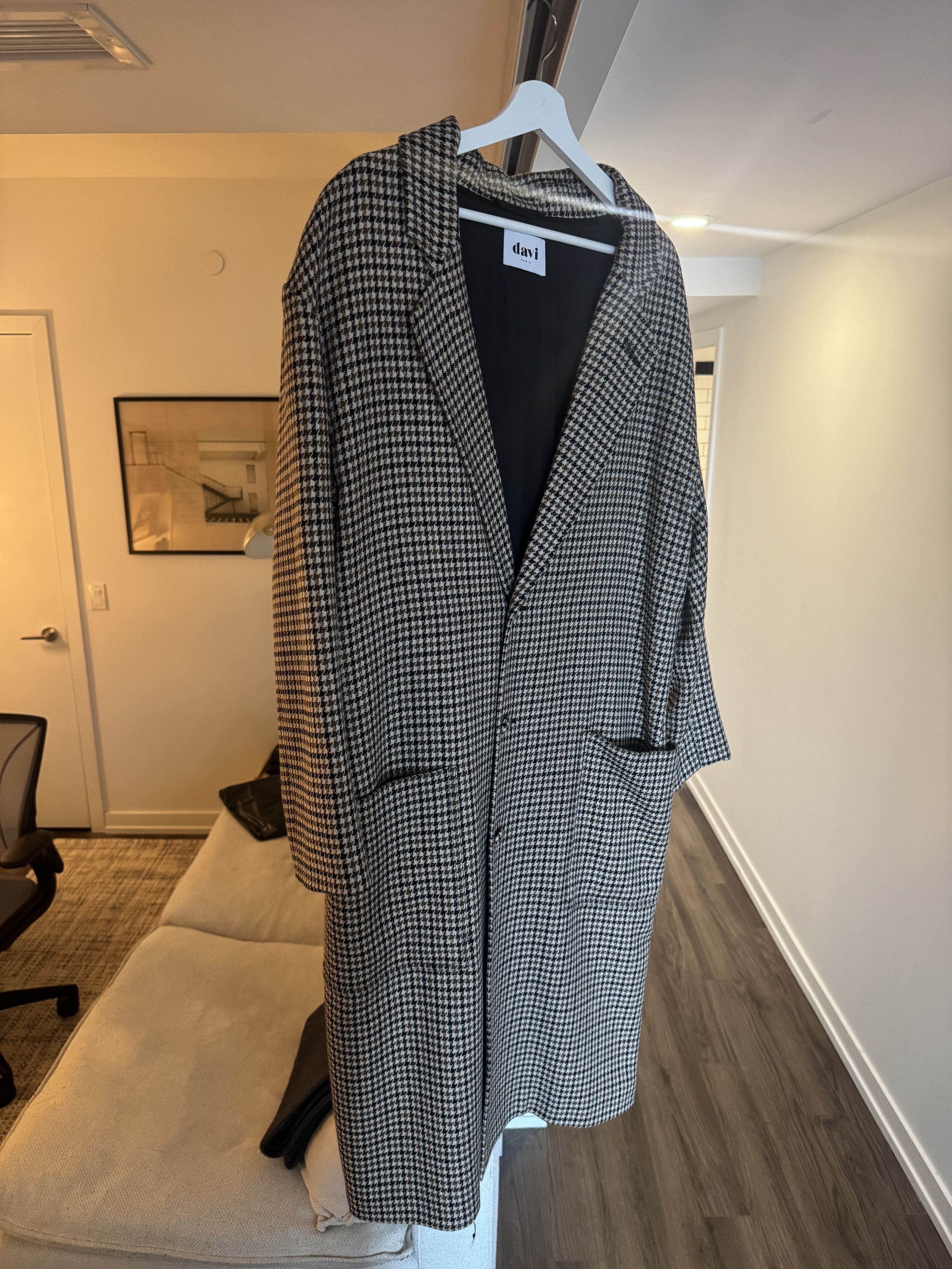 Davi Paris Beige Houndstooth Coat