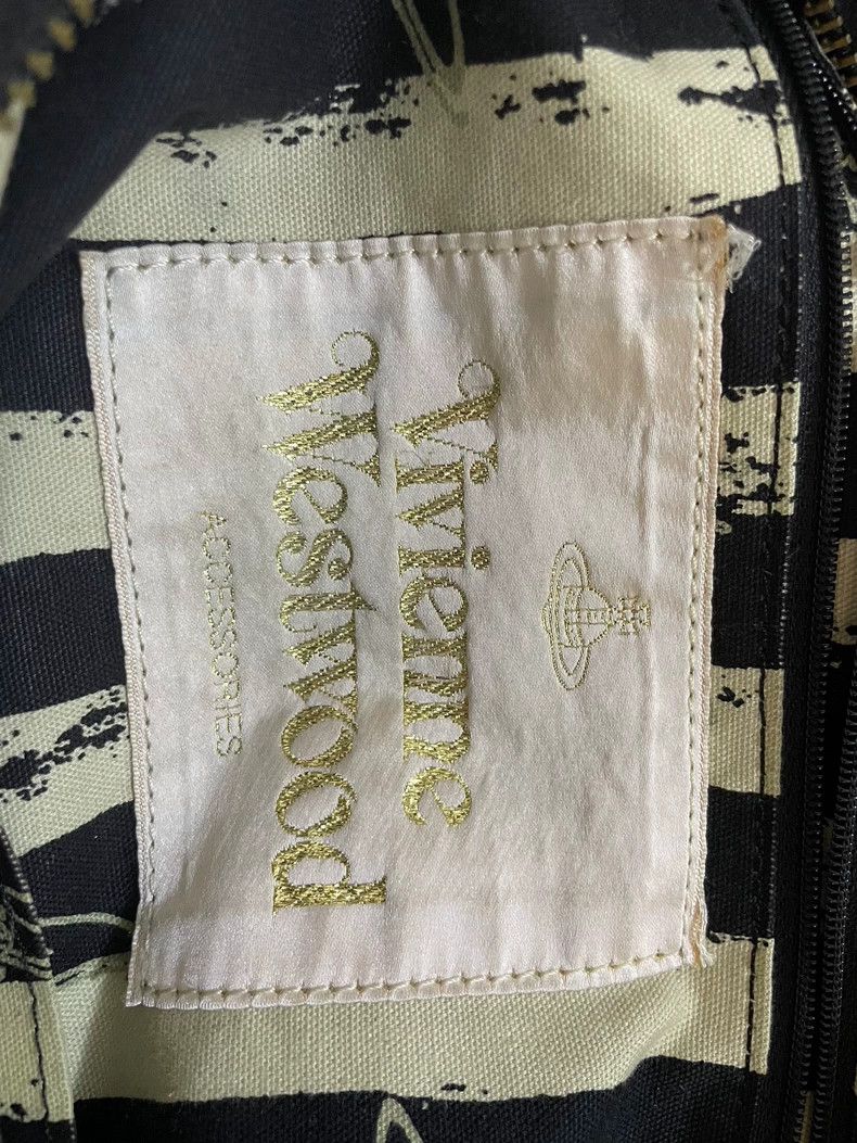 Vivienne Westwood vivienne westwood size os Medium and large size Size ONE SIZE - 3 Thumbnail