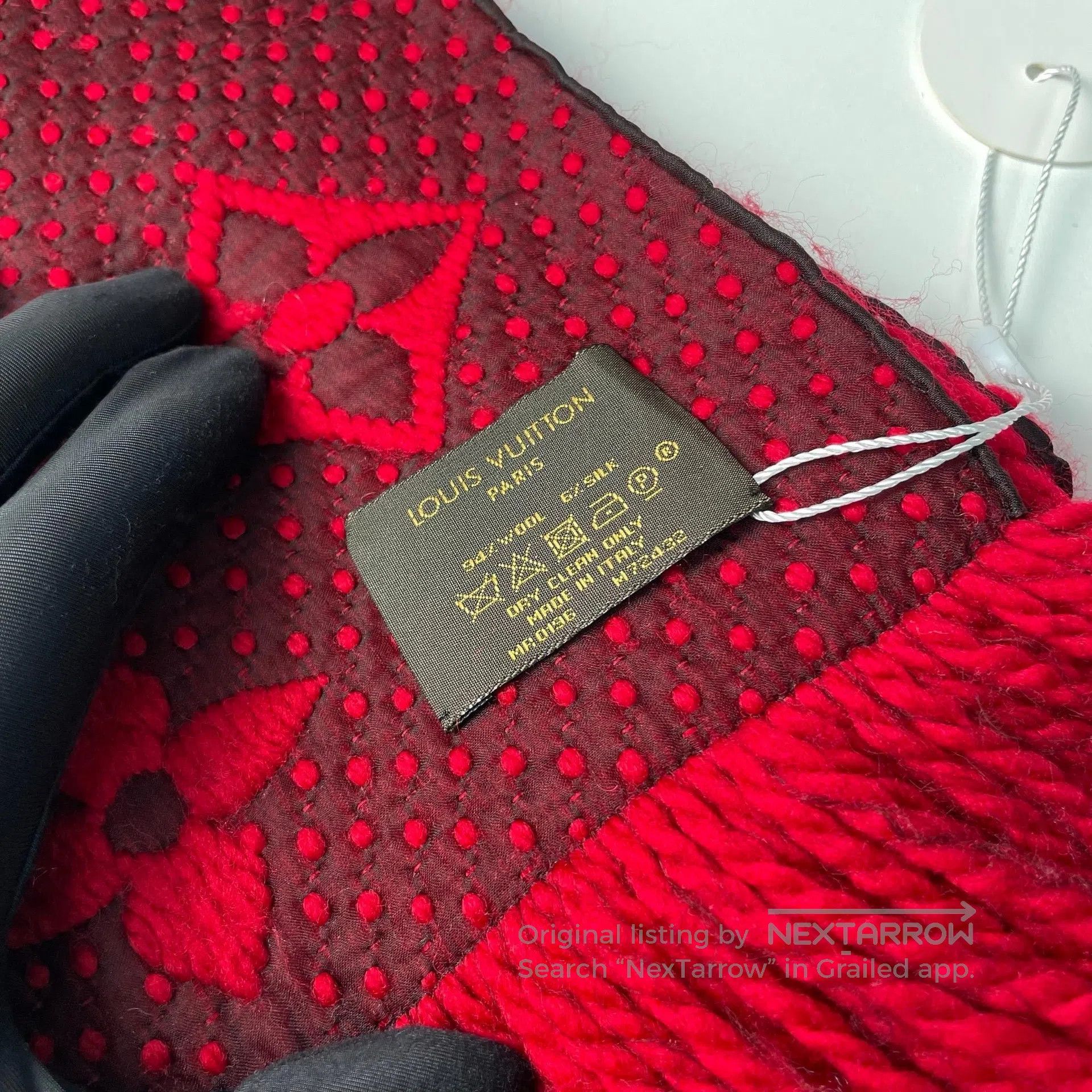Louis Vuitton Louis Vuitton Red Full Logo Wool Scarf| Size ONE SIZE - 7 Thumbnail