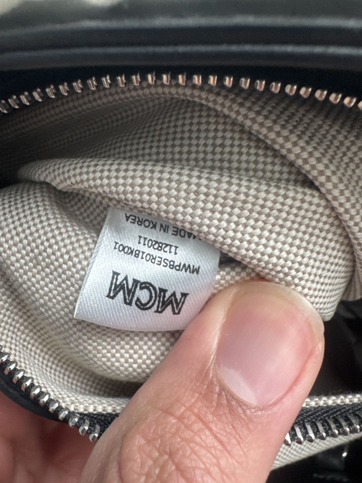 MCM MCM Black & Gray Monogram Logo Tote Bag (aren tote visetos) Size ONE SIZE - 17 Thumbnail