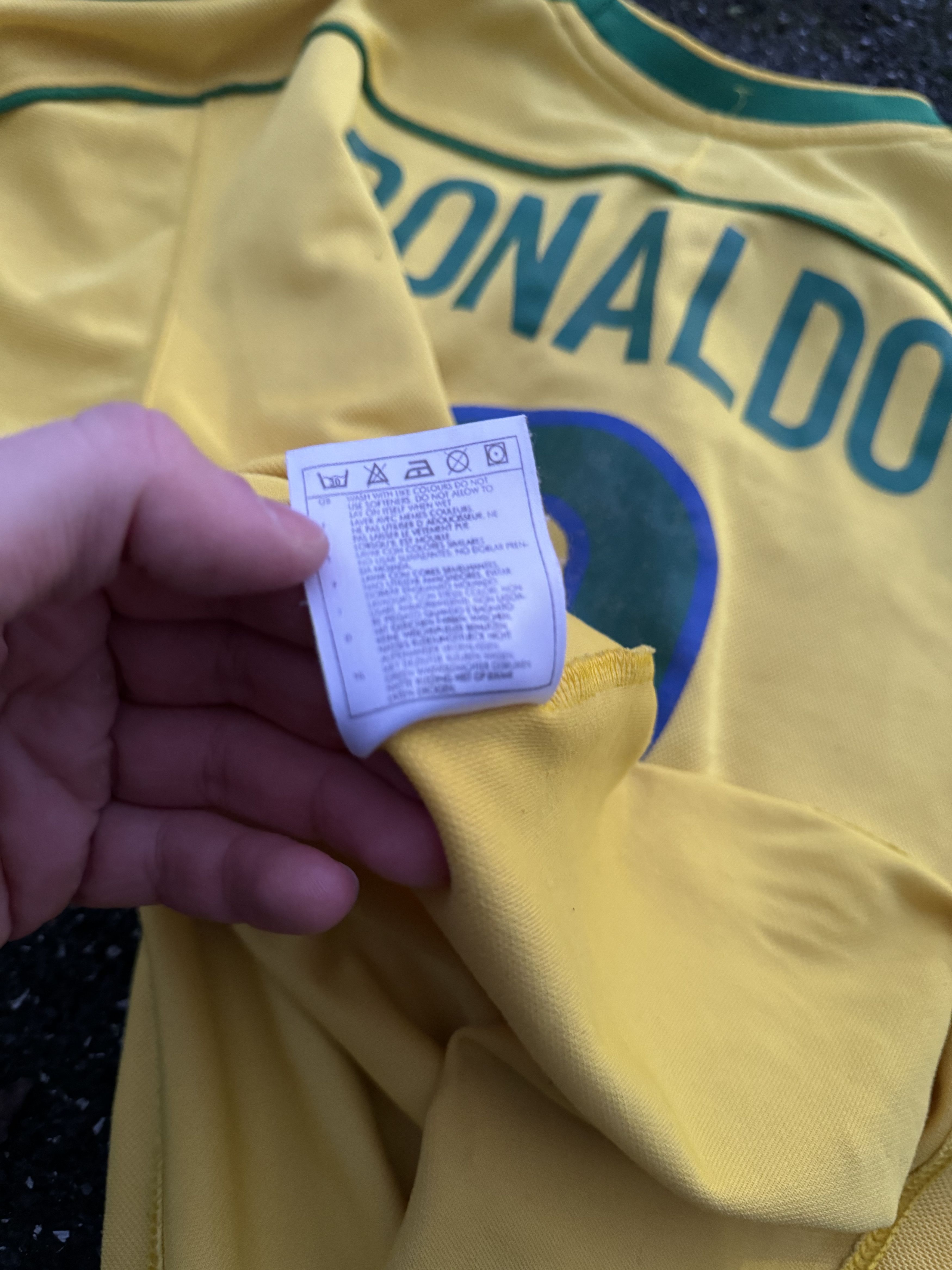 Nike × Vintage 1998 Nike Brasil Ronaldo Vintage & Rare Jersey Football Size US L / EU 52-54 / 3 - 6 Thumbnail
