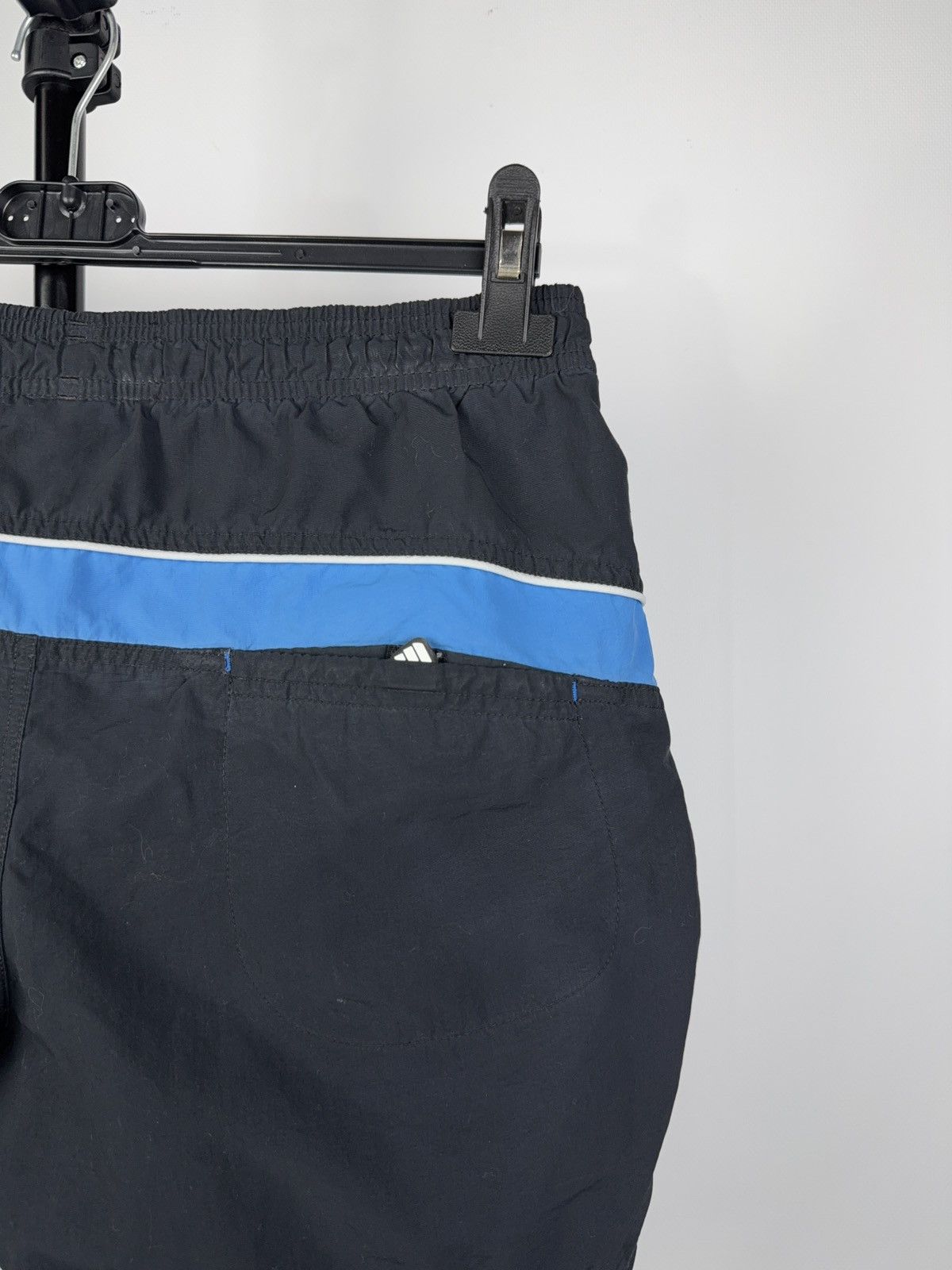 Adidas × Vintage Vintage 90s Adidas Logo Embroidered Men’s S Size Shorts Size US 30 / EU 46 - 6 Thumbnail