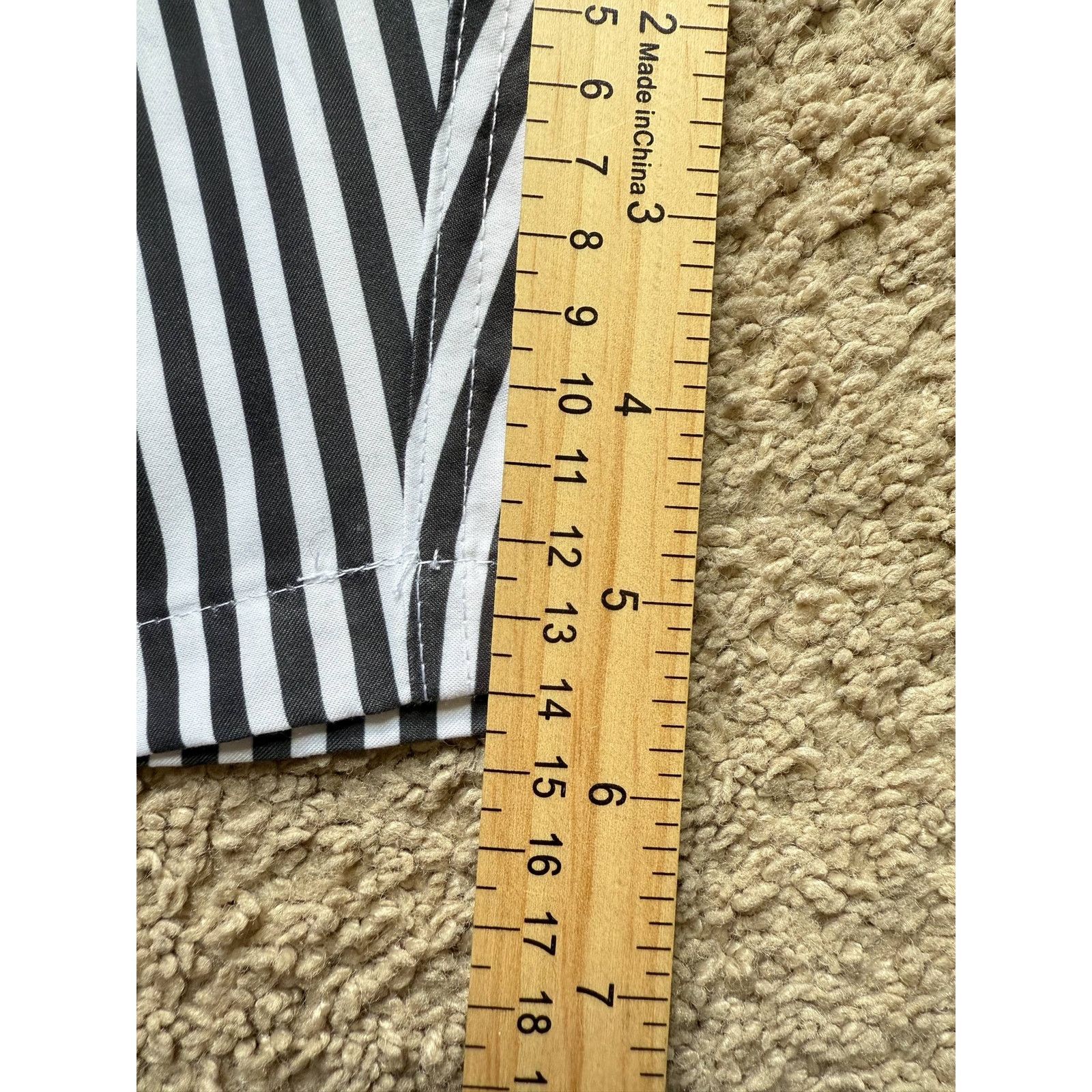 Other NWT Vacay Swimwear Hamptons Swim Short Black/White L (34) Size US 34 / EU 50 - 10 Thumbnail