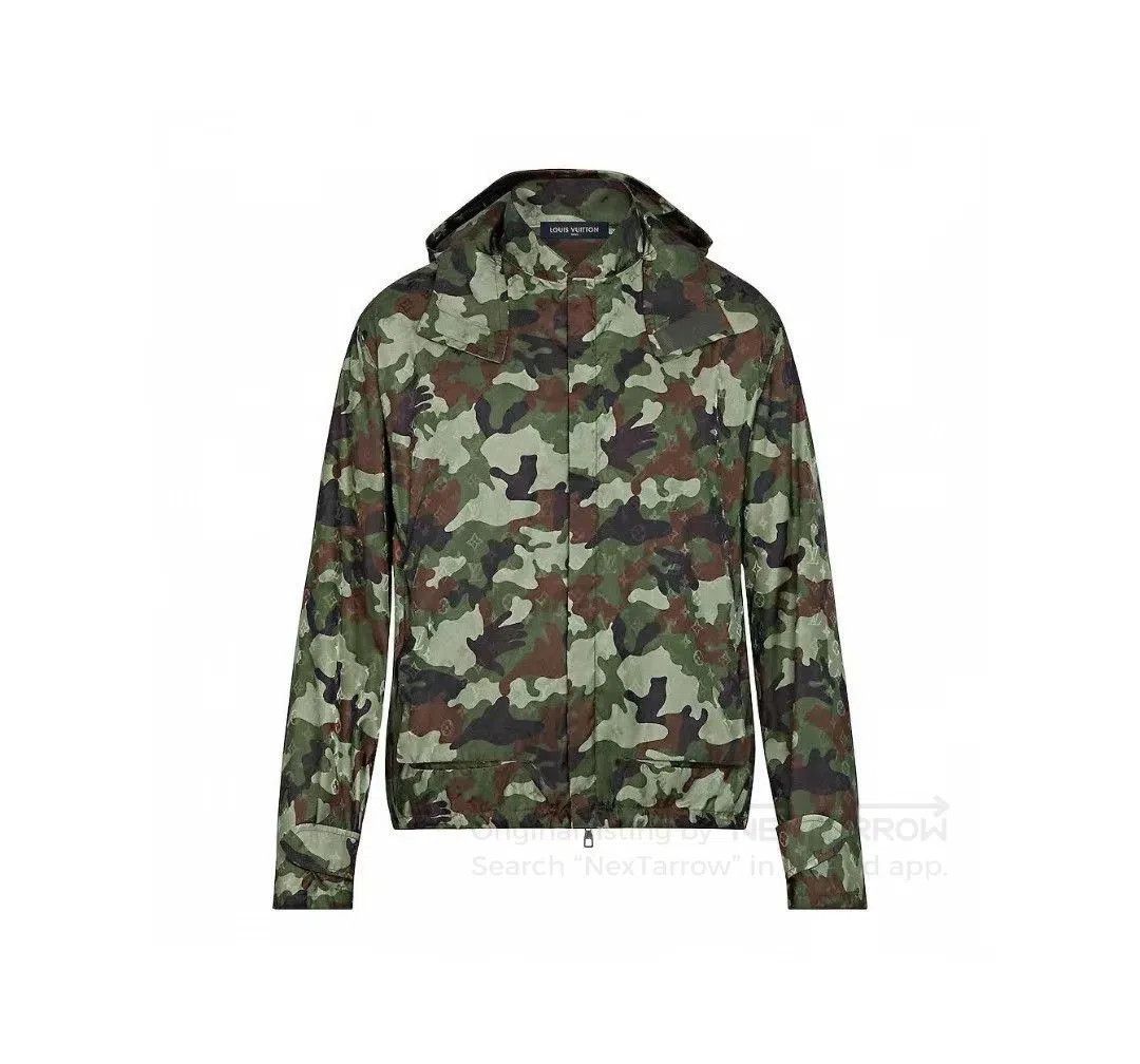 Louis Vuitton LV New Camouflage Monogram Unisex Jacket. Size US M / EU 48-50 / 2 - 1 Thumbnail