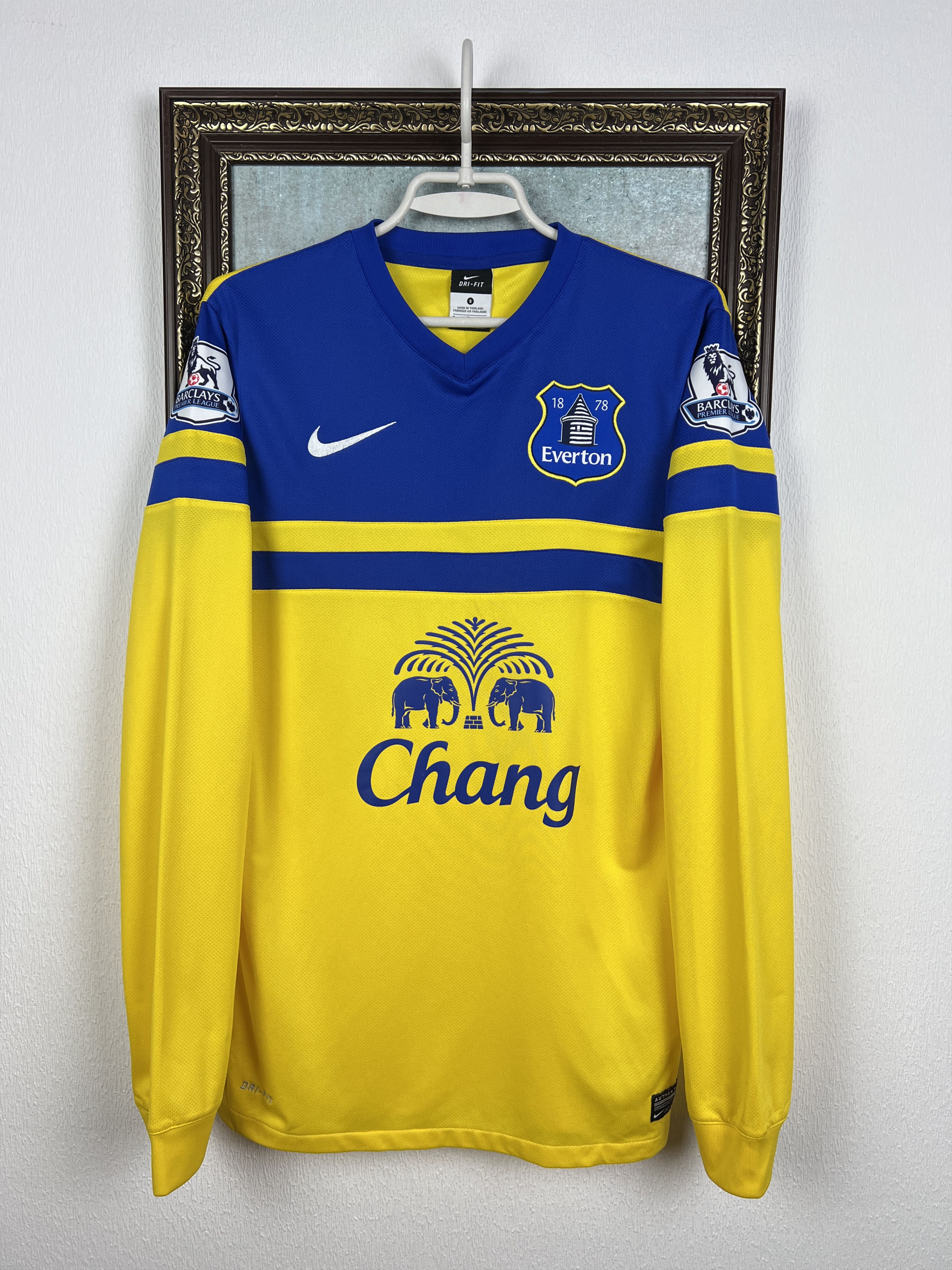 Nike Everton Football Shirt Soccer #20 Barkley Long Sleeve Jersey Size US S / EU 44-46 / 1 - 2 Thumbnail