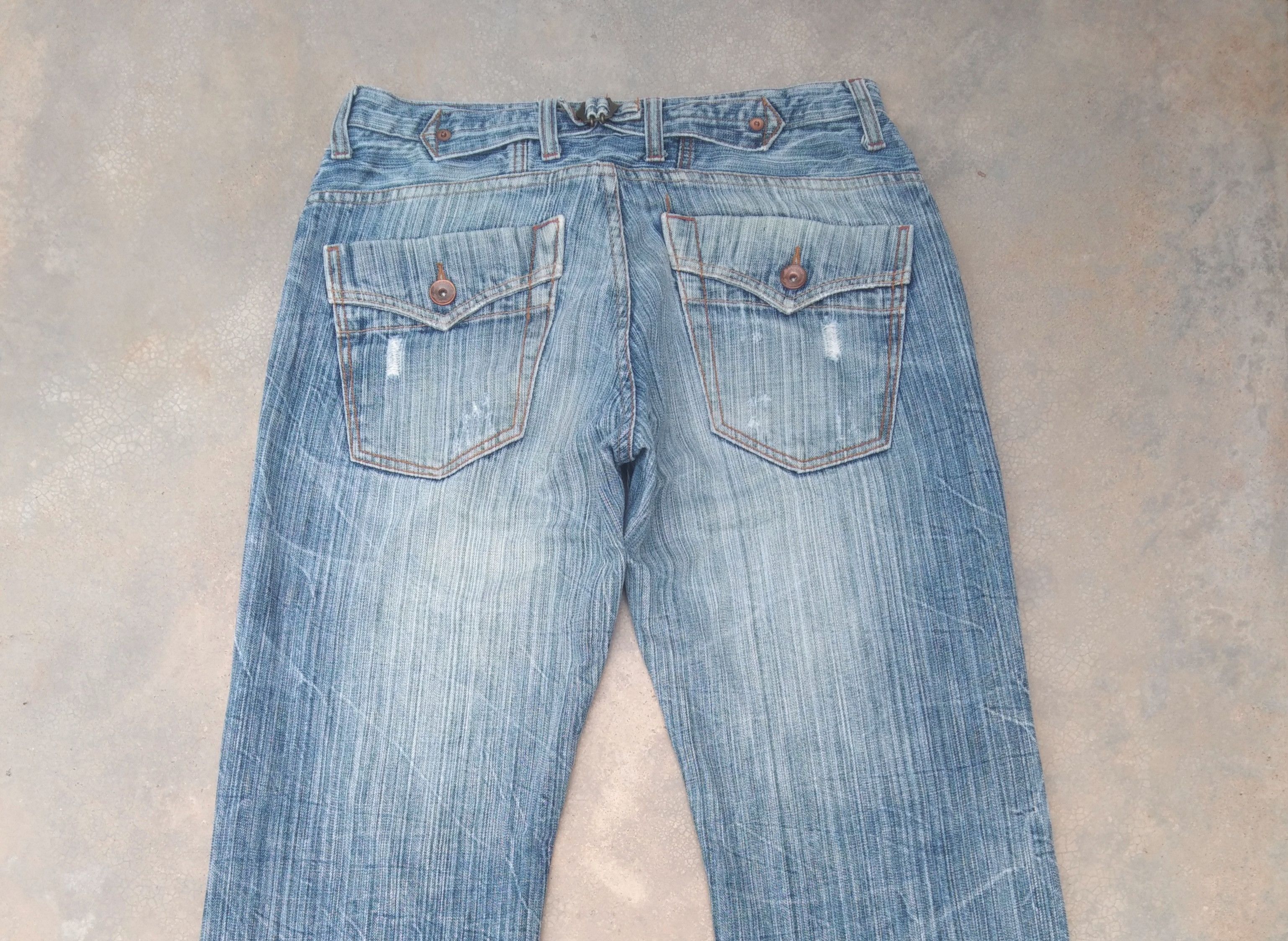 Mossimo Vintage Mossimo Straight Leg Faded Distressed Jeans 33x34 Size US 33 - 3 Thumbnail