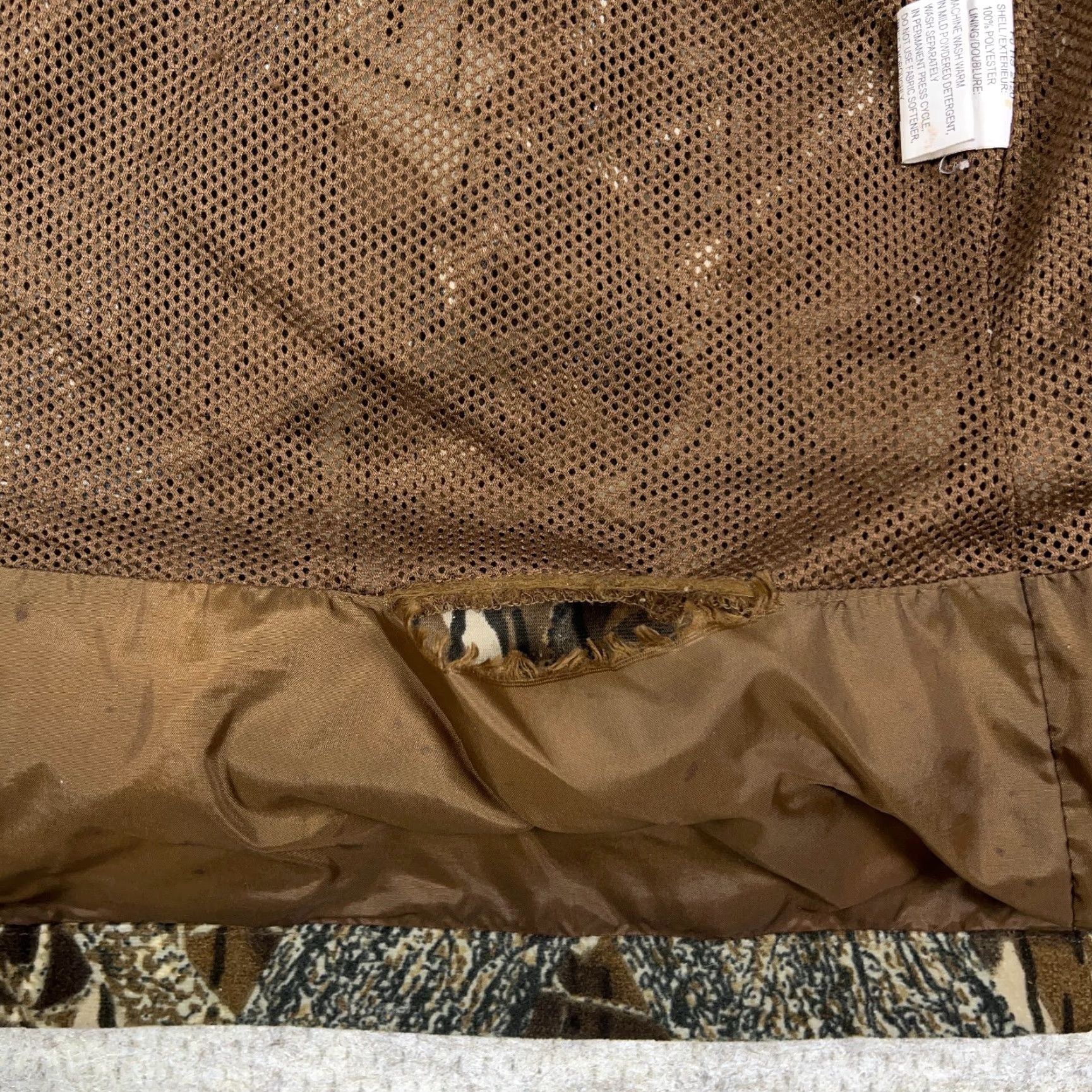 Vintage VINTAGE Columbia Camouflage Jacket Men 2XL Hooded Packable Outdoor Hunting Brown Camo Jacket Mens Size 2XL Size US XXL / EU 58 / 5 - 5 Thumbnail