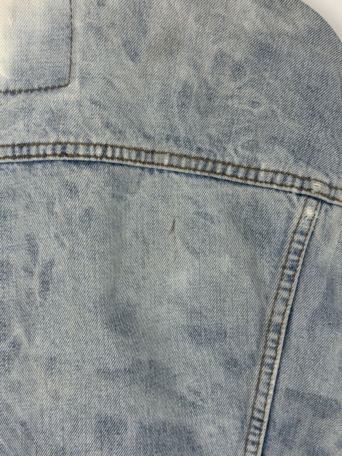 Levi's Vintage Distressed Levi’s Washed Denim Custom Made Jacket Size US XL / EU 56 / 4 - 17 Thumbnail