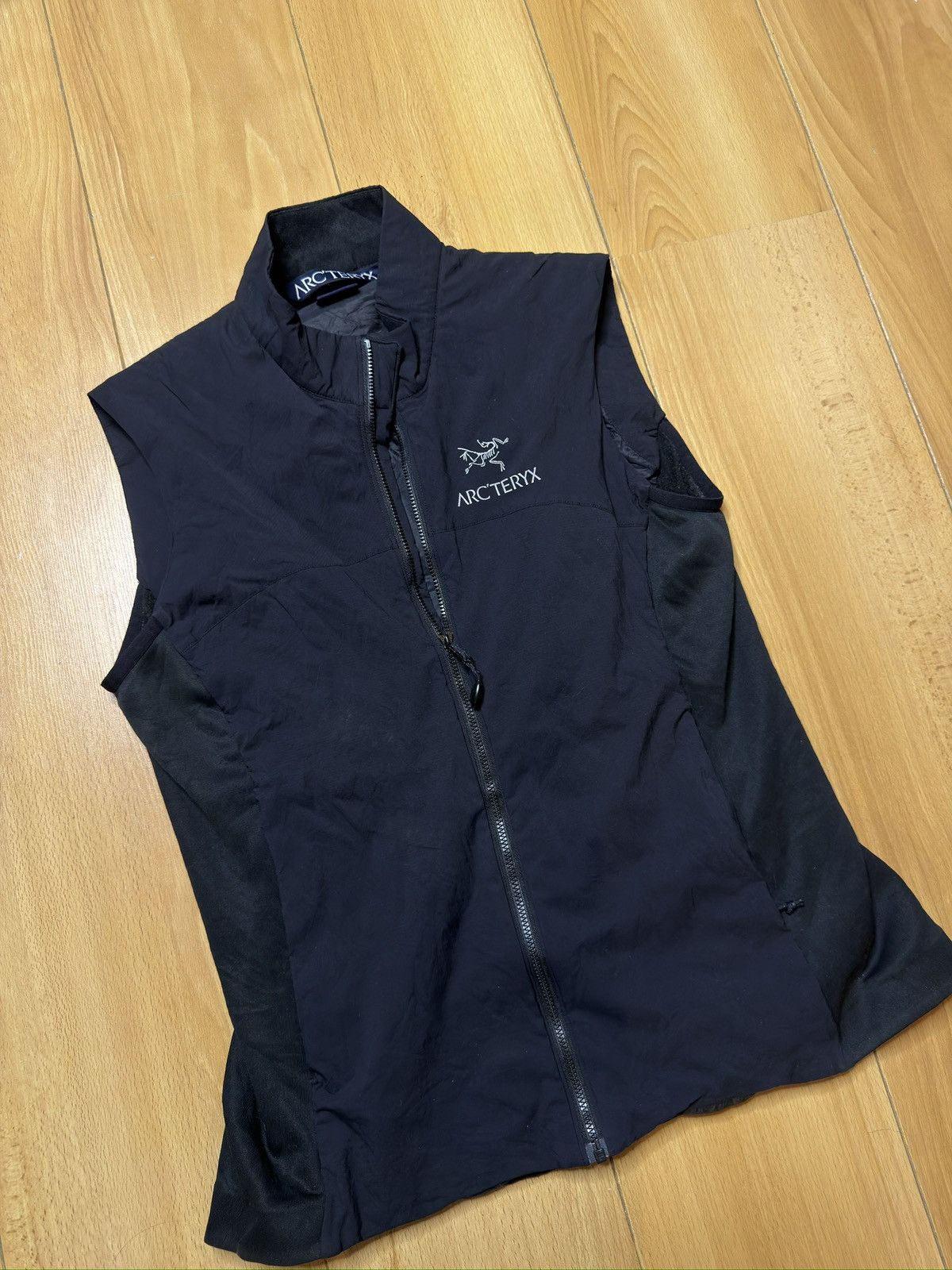 Arc'teryx Arcteryx vest Size M / US 6-8 / IT 42-44 - 2 Thumbnail