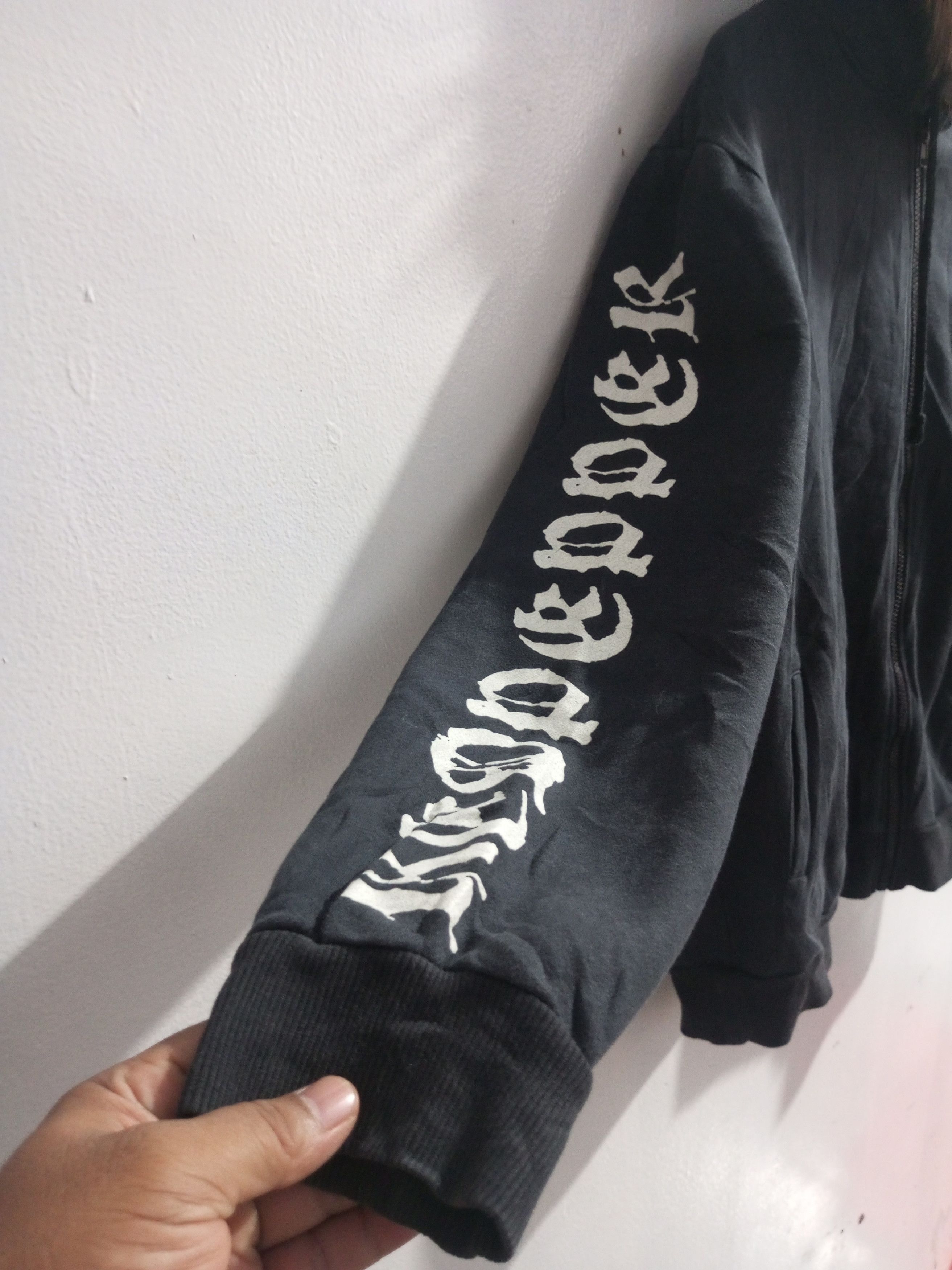 Hysteric Glamour Vintage red pepper sun faded embroidery skull fur hoodie Size US L / EU 52-54 / 3 - 4 Thumbnail