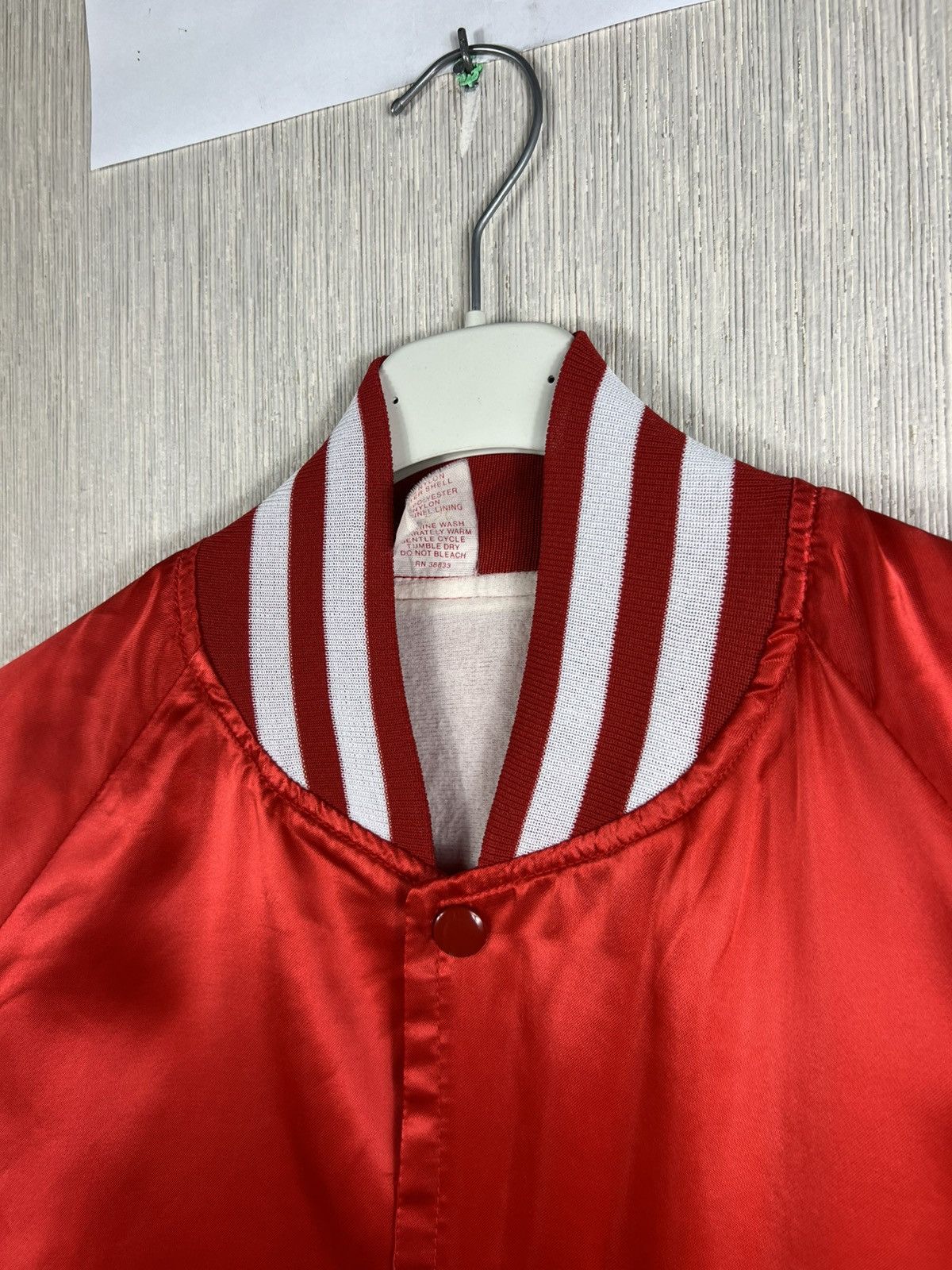 Vintage Vintage Budweiser official product satin beer bomber jacket Size US L / EU 52-54 / 3 - 9 Thumbnail