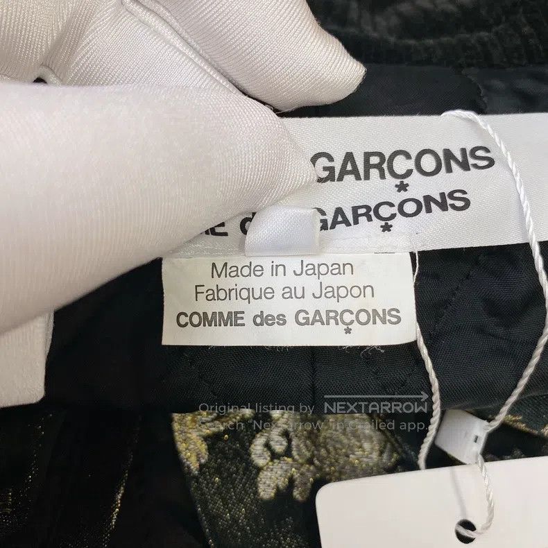 Comme des Garcons Comme Des Garcons Black gold thread print jacket, size S Size S / US 4 / IT 40 - 6 Thumbnail