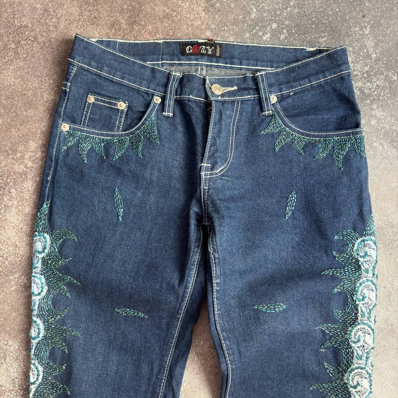 If Six Was Nine × Japanese Brand × Le Grande Bleu (L.G.B.) Cozy Jeans Vintage Y2K Low Rise Mega Flared Jeans Size 28" / US 6 / IT 42 - 3 Thumbnail