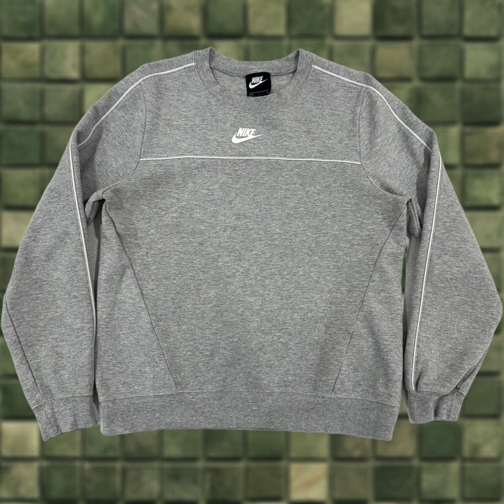 Nike VINTAGE Nike Sweatshirt Crewneck Pullover Adult Small Gray Cotton Logo 90s Men Mens Size US S / EU 44-46 / 1 - 1 Thumbnail