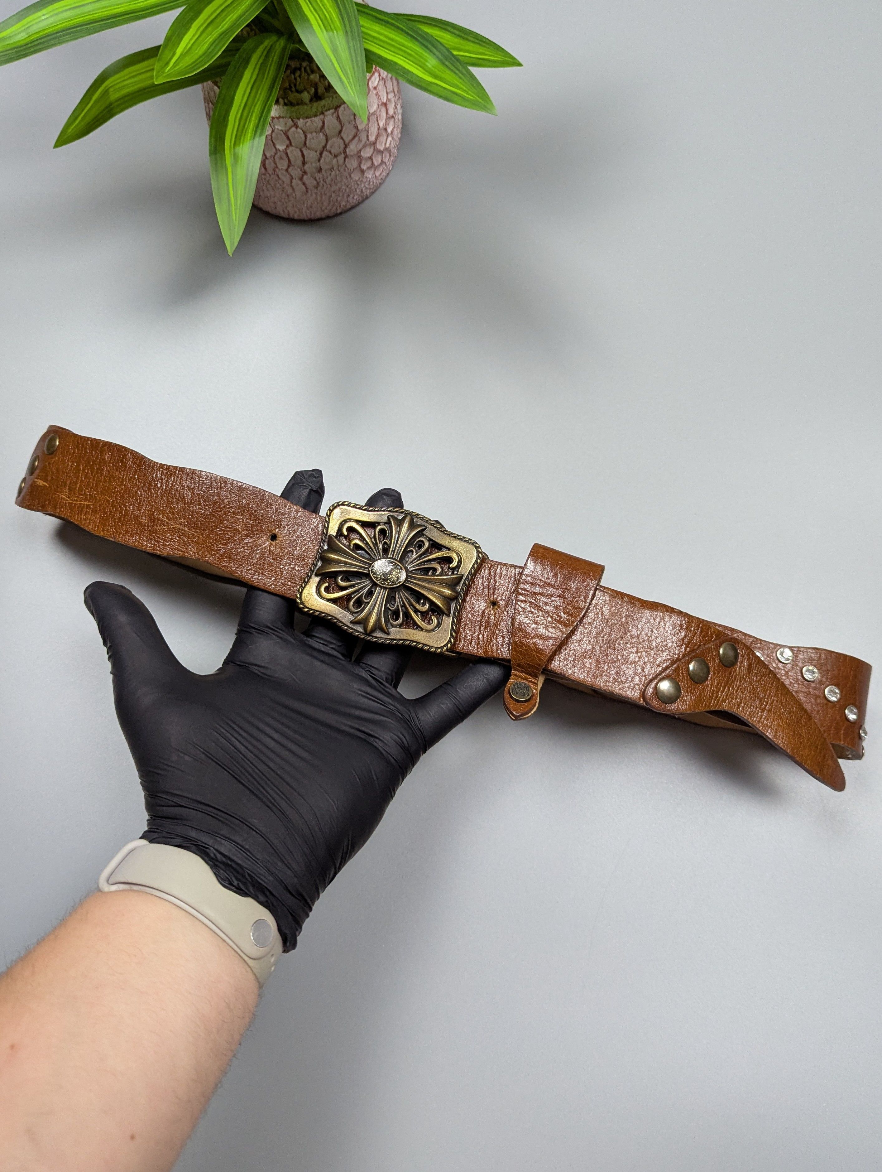 Vintage Y2K Brown Leather Belt Brass Buckle VTG M/L Size ONE SIZE - 1 Thumbnail