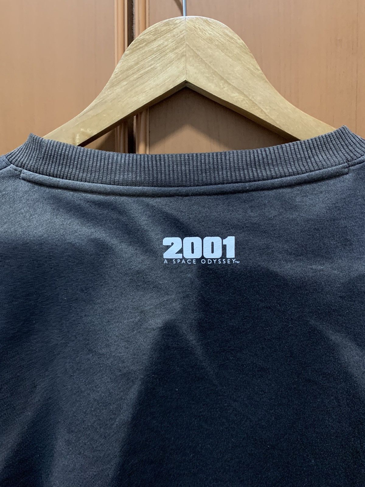 Vintage Rare Vintage 2001 Space Odyssey Nice Faded Movie Sweatshirt Size US L / EU 52-54 / 3 - 13 Thumbnail