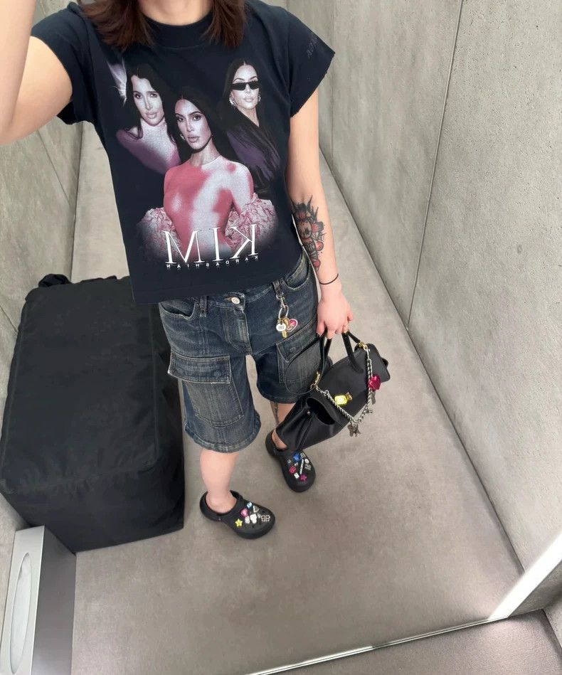 Balenciaga Balenciaga Kardashian artist short sleeve Size US S / EU 44-46 / 1 - 9 Thumbnail