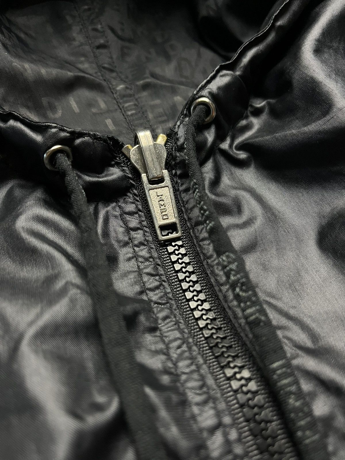 Fendi Fendi N.2000 Anti Stress Reversible Monogram Windbreaker Size M / US 6-8 / IT 42-44 - 11 Thumbnail