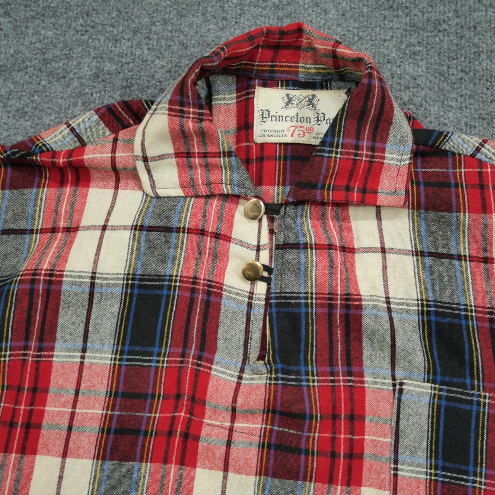 Vintage VINTAGE Princeton Park Shirt Mens Adult Medium Red Plaid Wool Button-Up with Pocket(s) Size US M / EU 48-50 / 2 - 3 Thumbnail