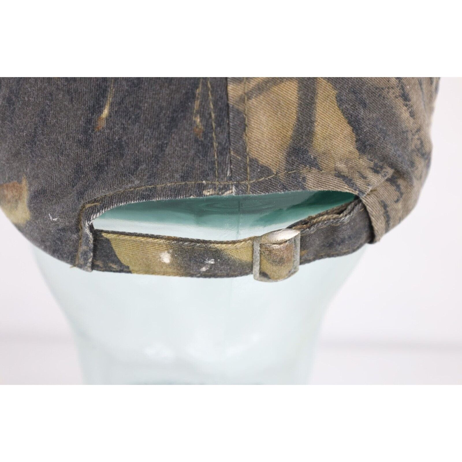 Vintage Vintage Distressed University of Michigan Camouflage Hat Size ONE SIZE - 7 Thumbnail