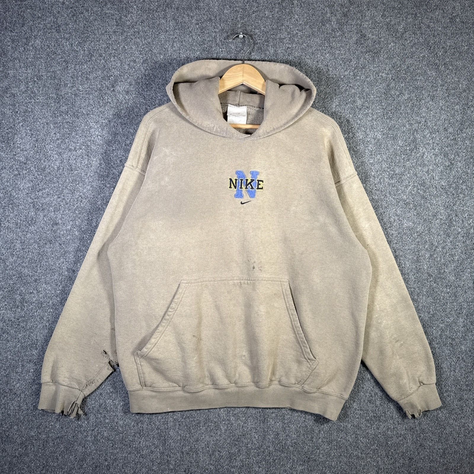 Nike Vintage Nike Hoodie Adult Large Green Center Swoosh 90s USA Size US L / EU 52-54 / 3 - 1 Thumbnail