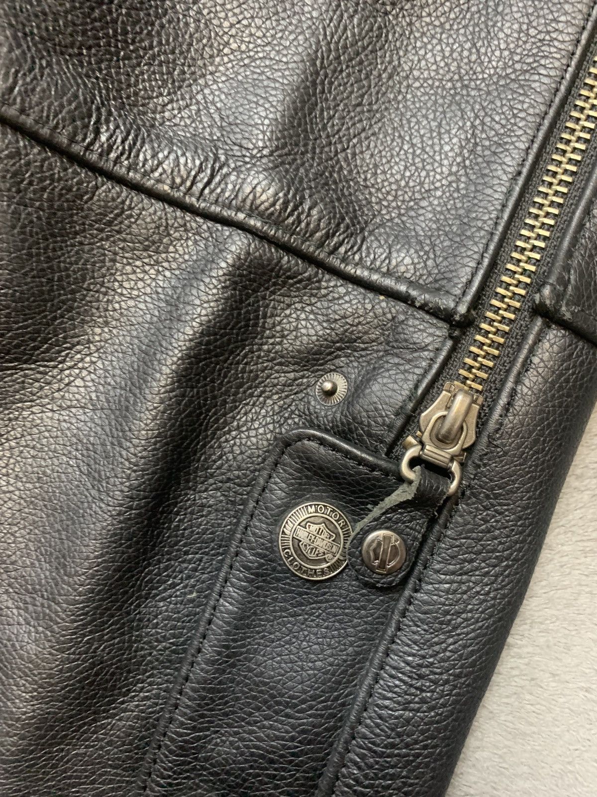 Harley Davidson × Vintage Vintage Harley Davidson Cowboy Cropped Leather Pants Size US 32 / EU 48 - 13 Thumbnail