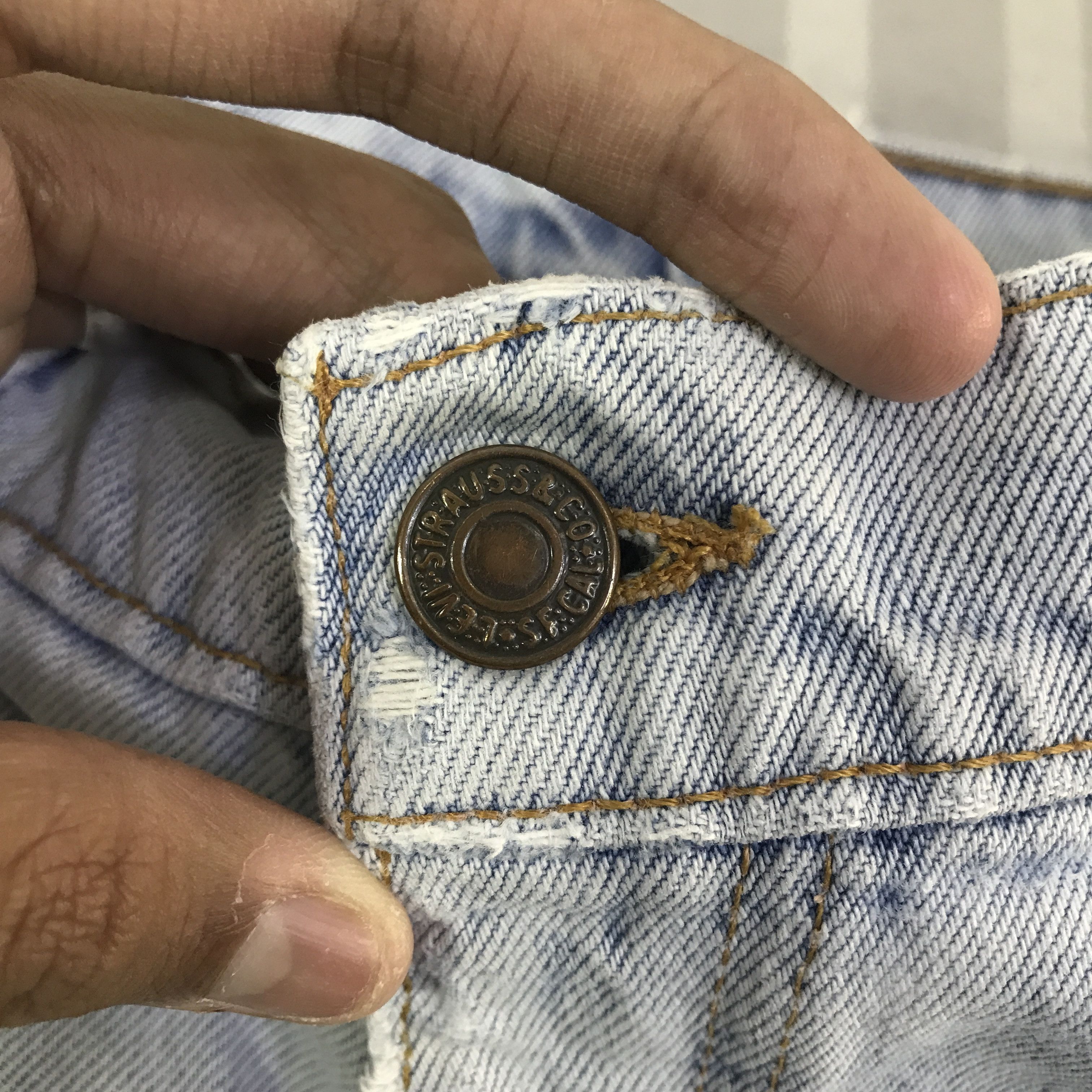Levi's Vintage Clothing Vintage Levis light Wash Denim Jeans Pants K130B22 Size US 32 / EU 48 - 13 Thumbnail