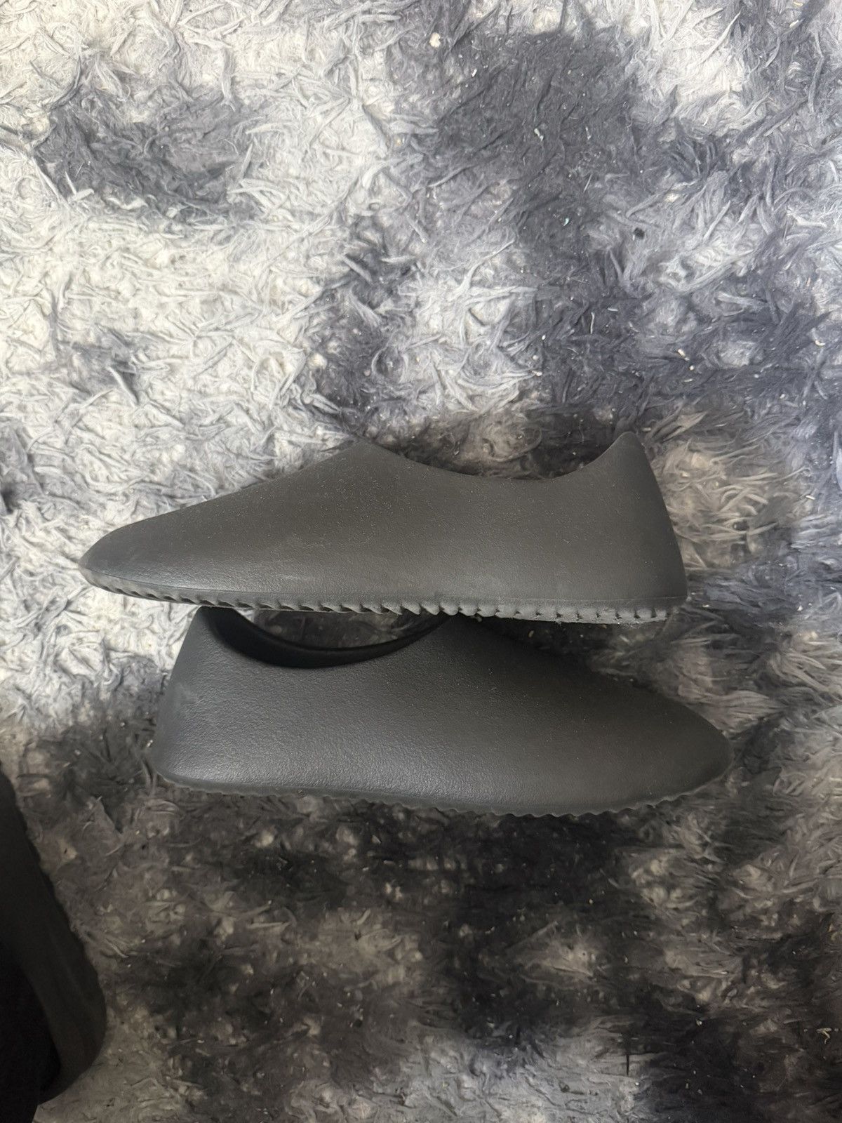 Yeezy yeezy sl-01 Size US 8 / EU 41 - 1 Thumbnail