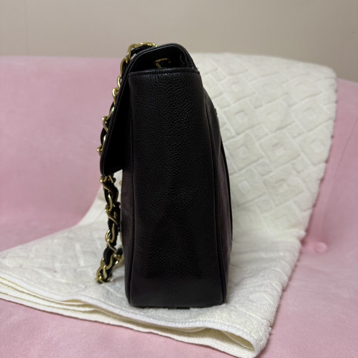 Chanel JUMBO MADEMOISELLE SINGLE FLAP GHW VERTICAL QUILTED CAVIAR Size ONE SIZE - 4 Thumbnail