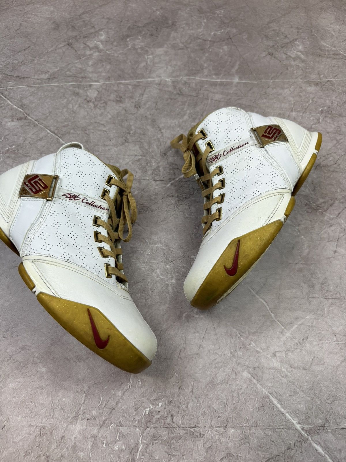 Nike Lebron 5 Zoom V size 10 basketball nba Size US 11 / EU 44 - 8 Thumbnail