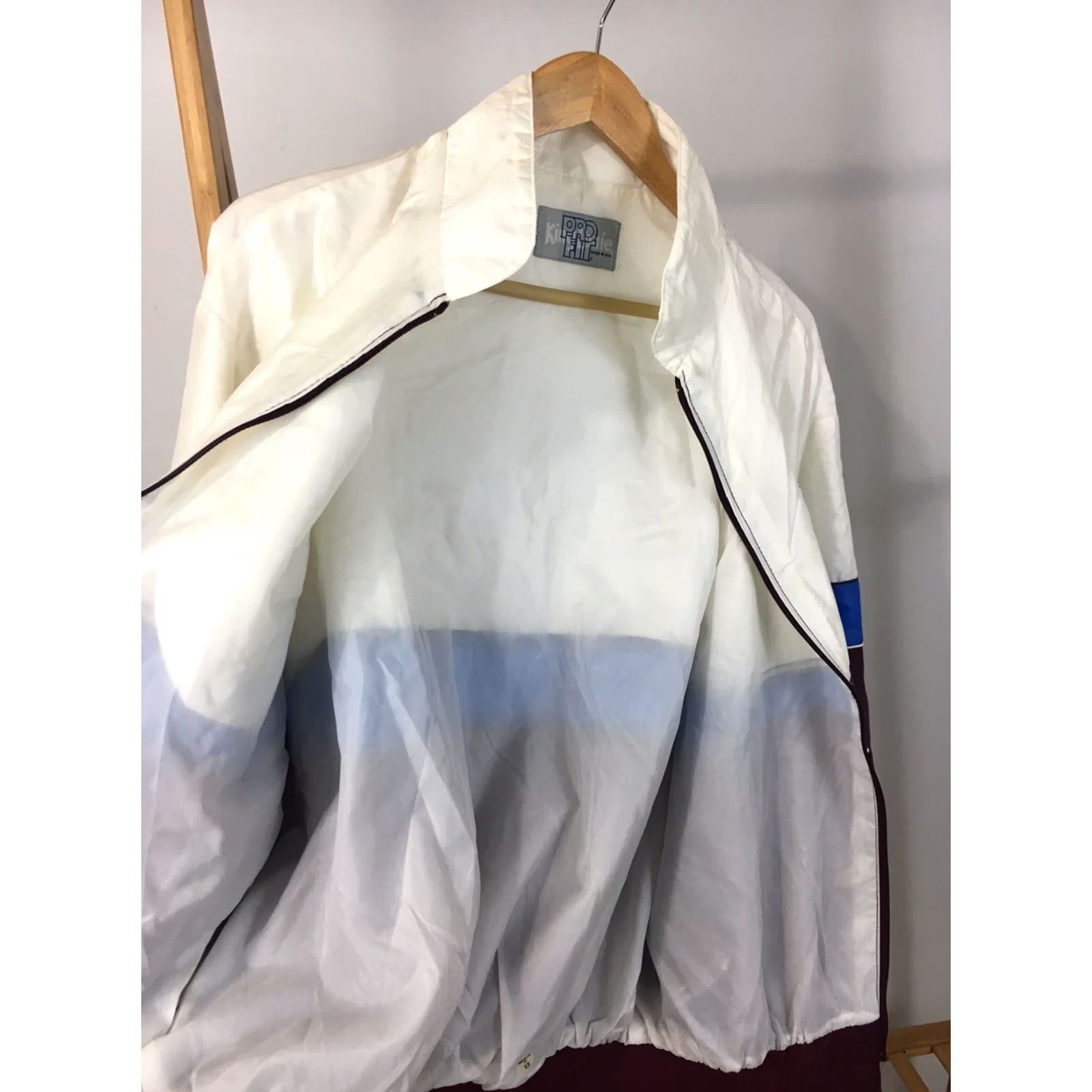 Vintage VINTAGE King Louie Dr Wells Soft Soda Drink Windbreaker Jacket XL USA Union NWT Maroon Blue White Men Size US XL / EU 56 / 4 - 6 Thumbnail