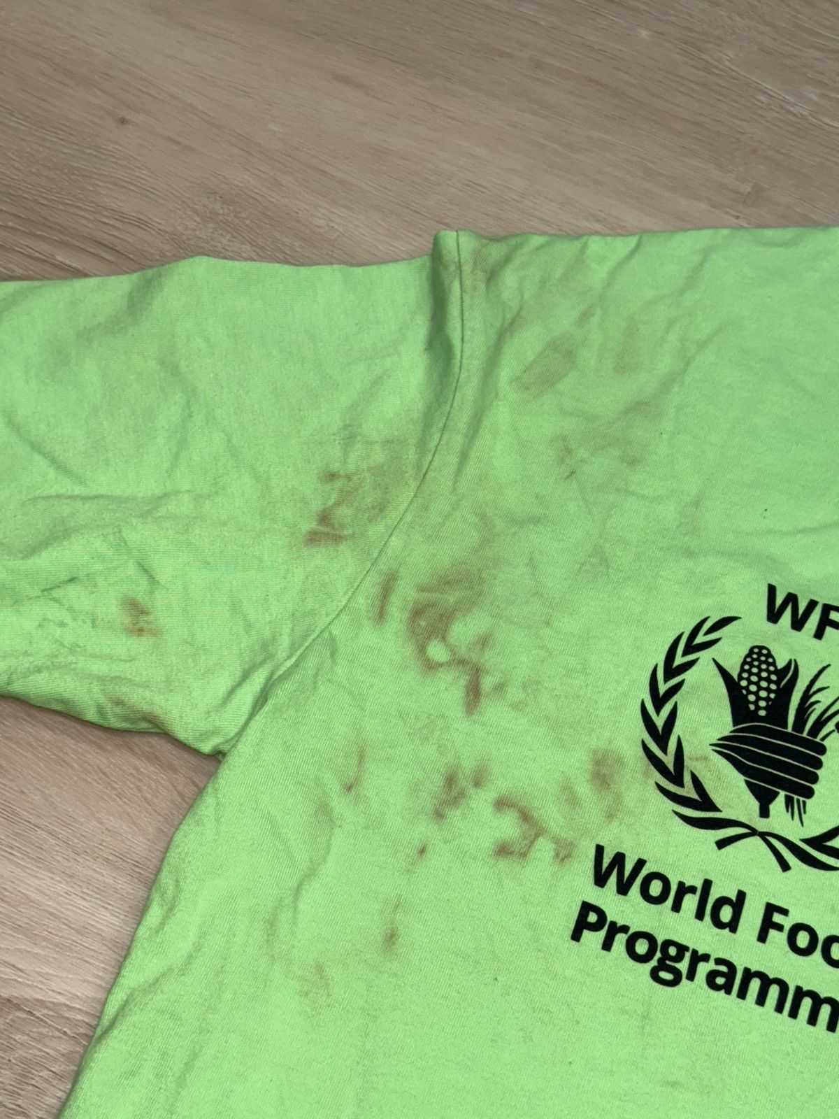 Balenciaga Balenciaga WFP World Food Programme Tee Size US M / EU 48-50 / 2 - 4 Thumbnail