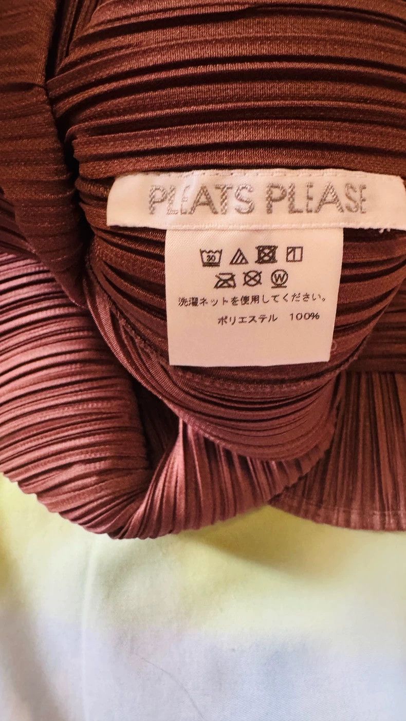 Issey Miyake Issey Miyake size:3 Brown pleated top Size XS / US 0-2 / IT 36-38 - 2 Thumbnail