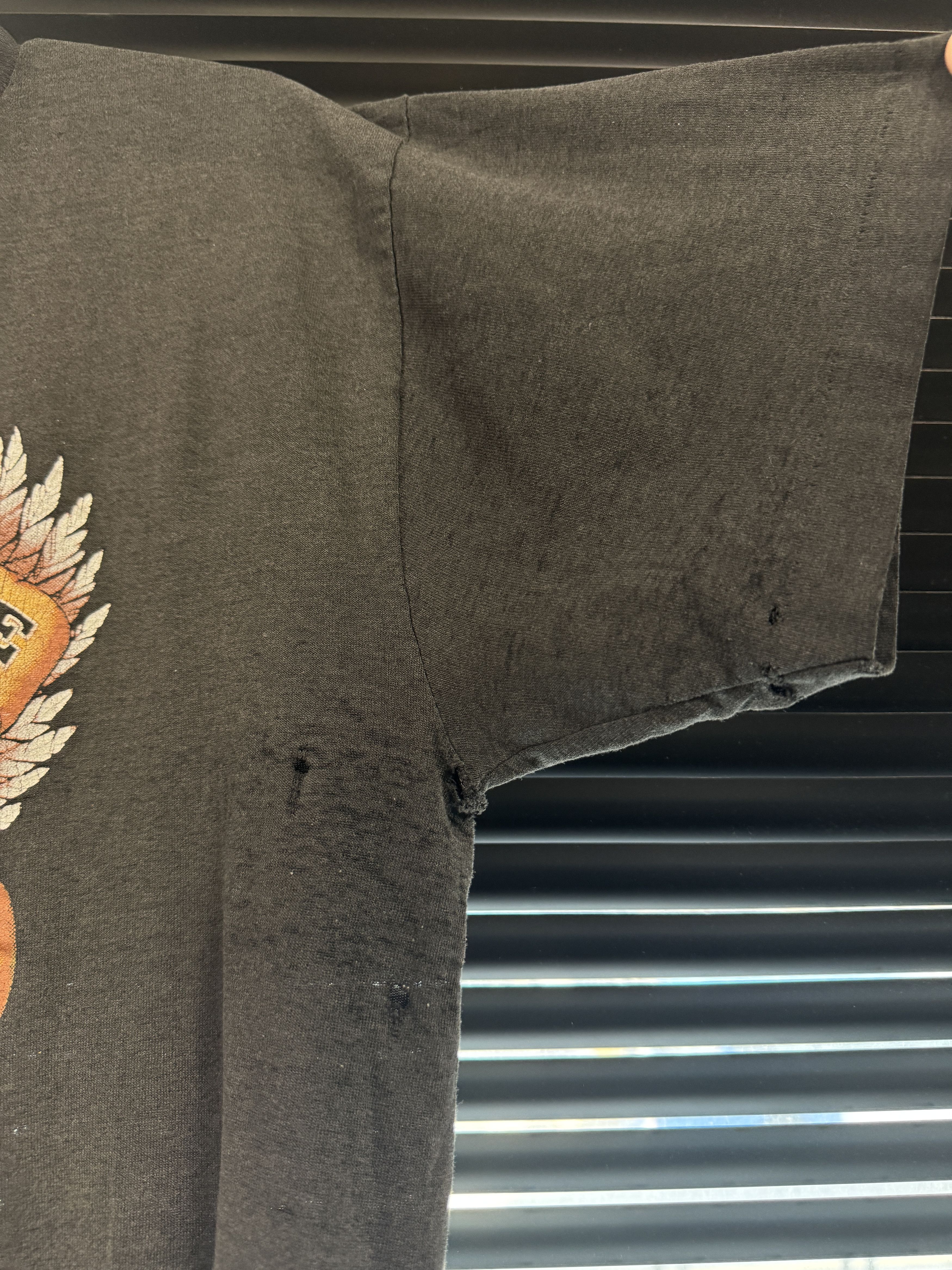 Vintage Vintage 1990 90s 3D Emblem Harley Davidson Thrashed Shirt Size US L / EU 52-54 / 3 - 8 Thumbnail