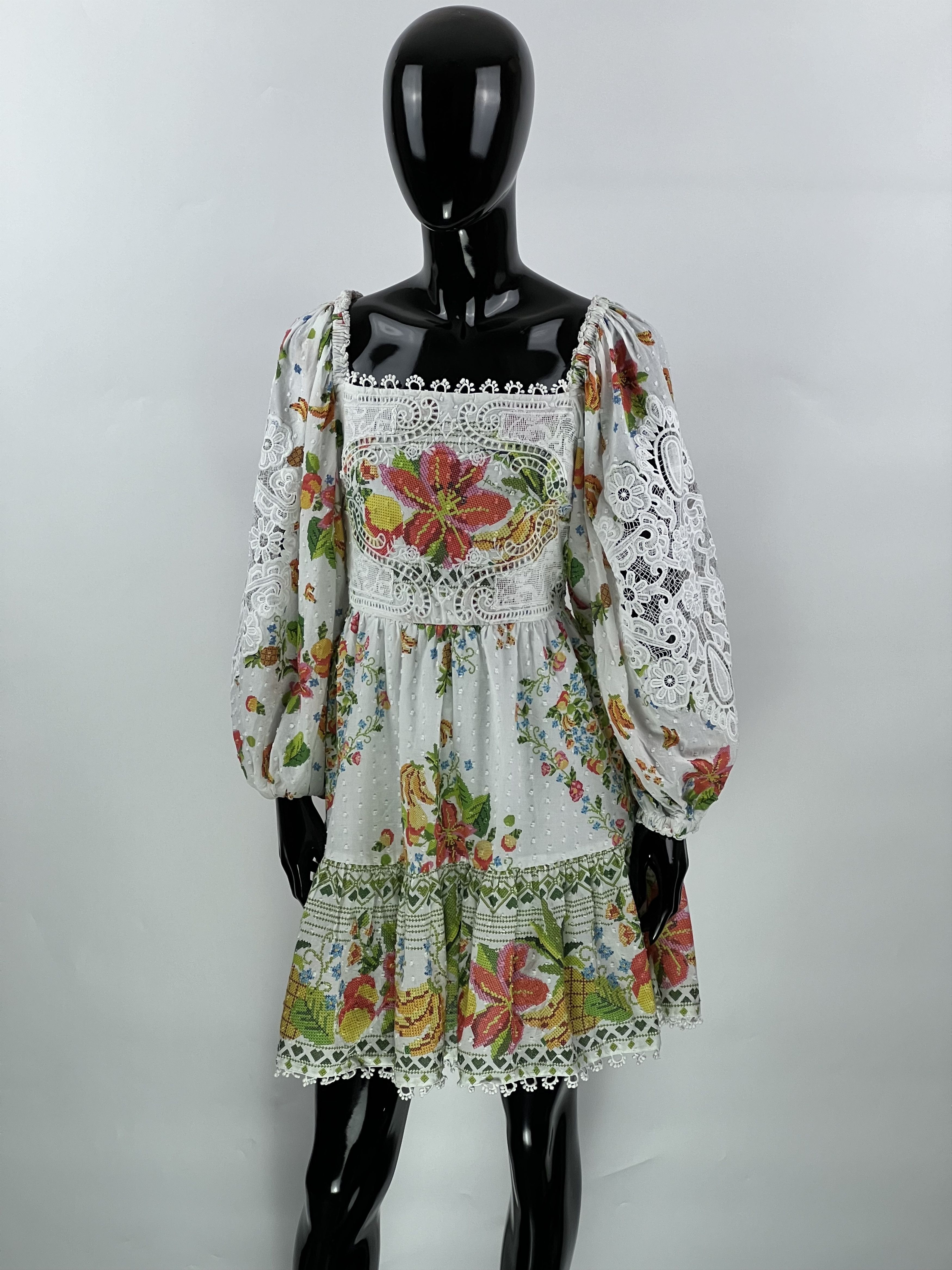 Farm Rio Farm Rio Lace Short Dress Size XS Size XS / US 0-2 / IT 36-38 - 1 Thumbnail