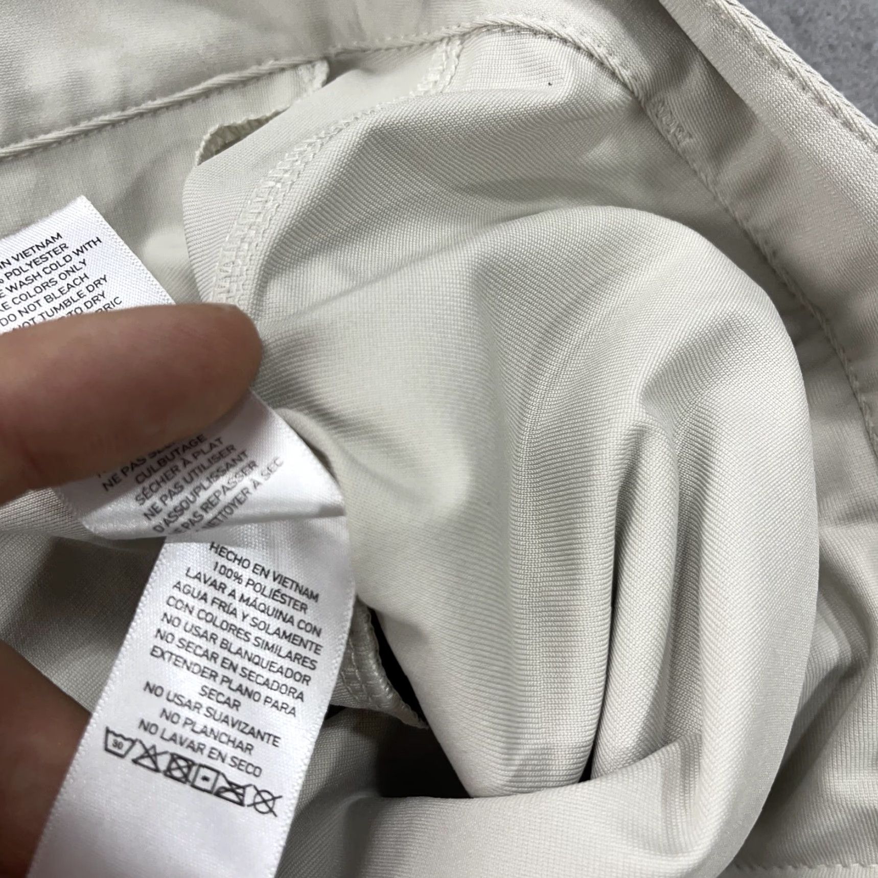 Rhone Rhone Mens Chino Pants 33x31 Beige Slim Preppy Casual Button Flat Front 5-Pocket Logo Travel Golf Size US 33 - 6 Thumbnail