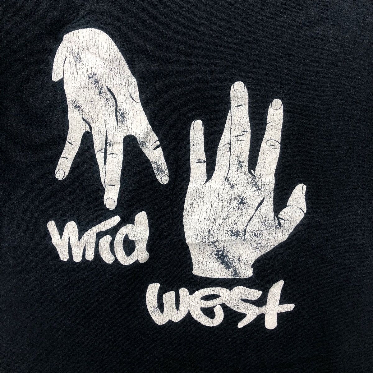 Vintage Vintage UGP WEAR IT Mid West Hand Gestures Tee Shirt Top Size US M / EU 48-50 / 2 - 3 Thumbnail